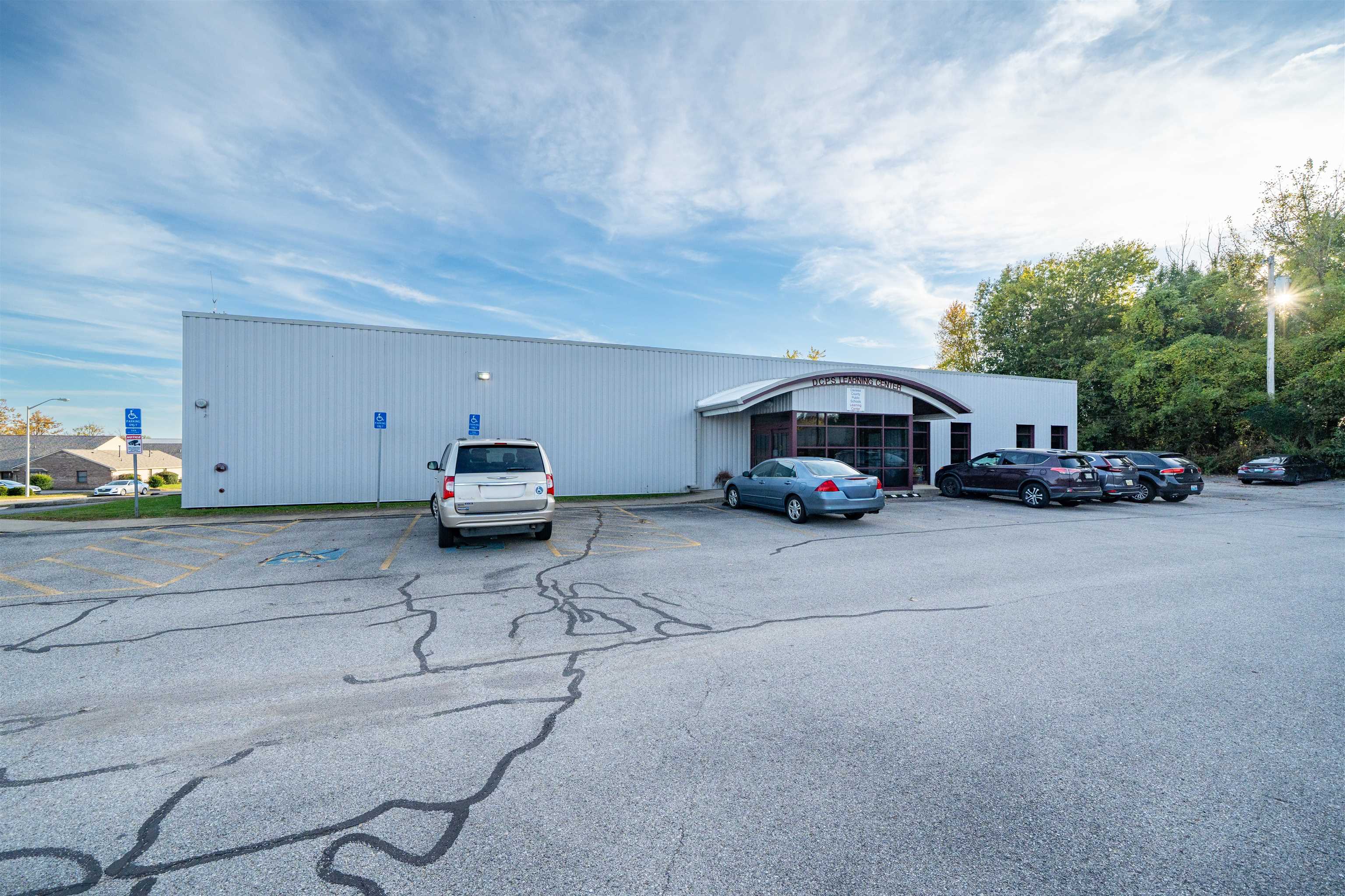 1650 Parrish Plaza Dr, Owensboro, Kentucky 42301, ,Business,For Sale,Parrish Plaza Dr,93485