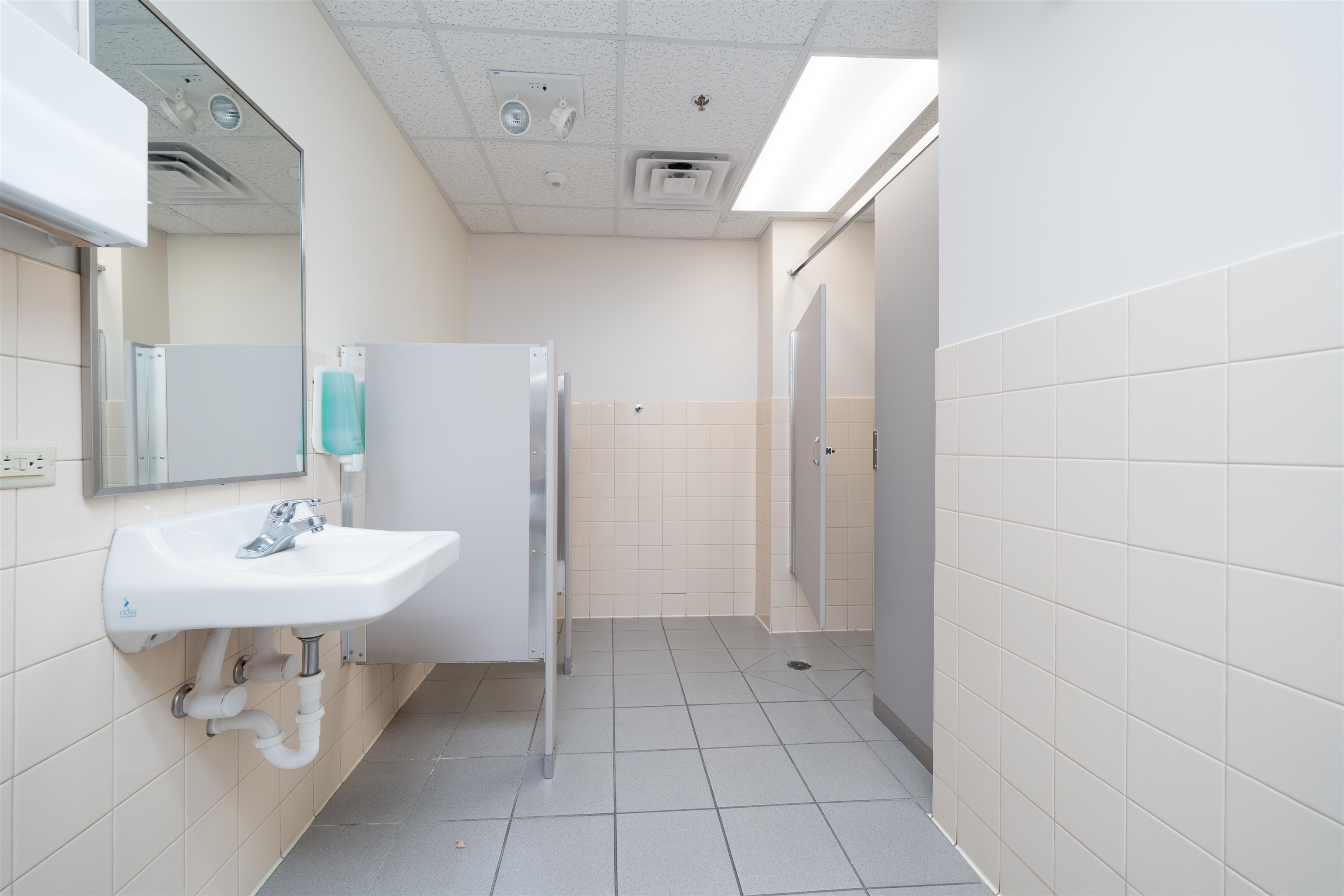 1650 Parrish Plaza Dr, Owensboro, Kentucky 42301, ,Business,For Sale,Parrish Plaza Dr,93485