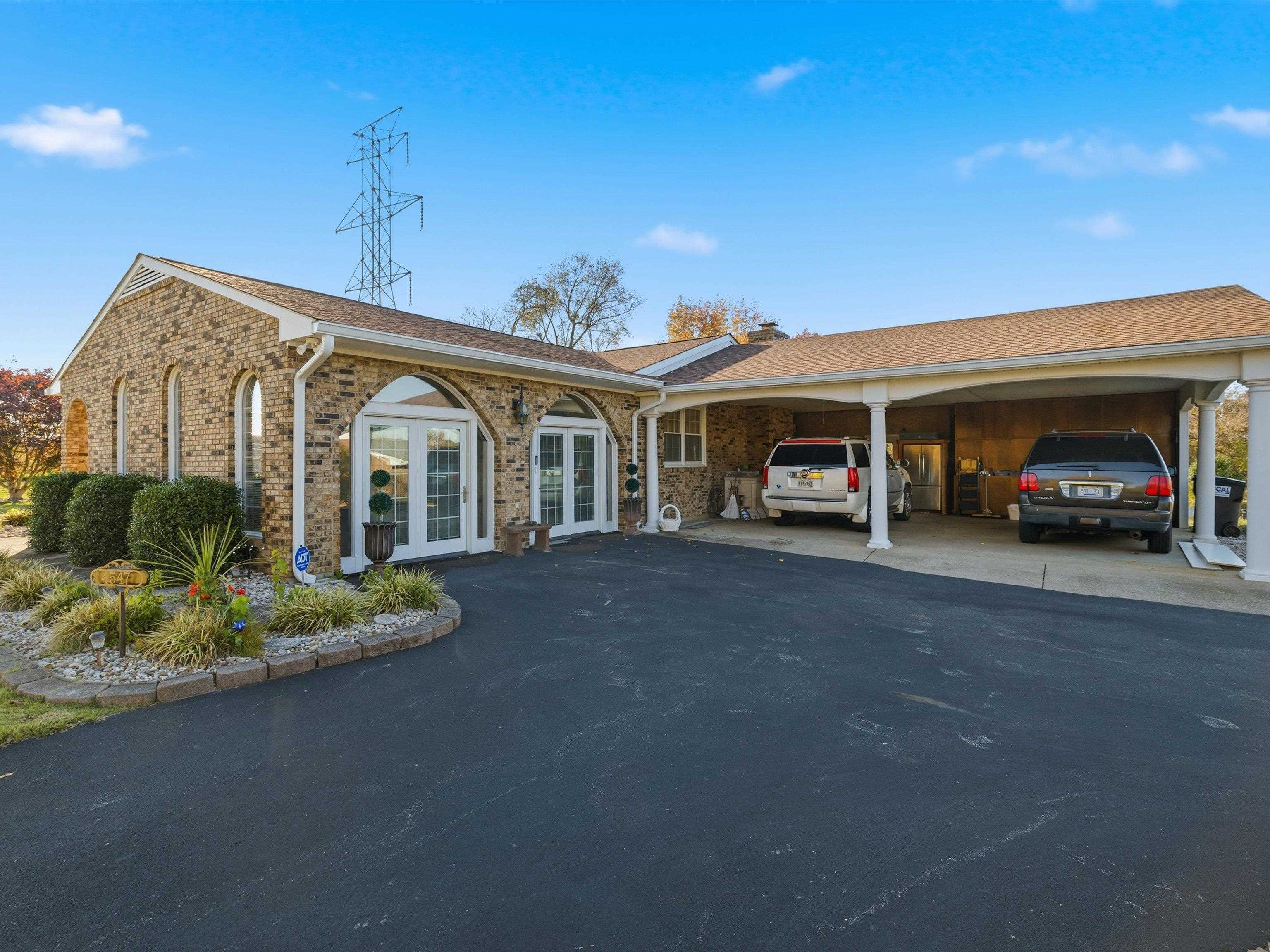 4547 Thruston Dermont Road, Owensboro, Kentucky 42303, 3 Bedrooms Bedrooms, ,2 BathroomsBathrooms,Single Family Residence,For Sale,Thruston Dermont Road,93486