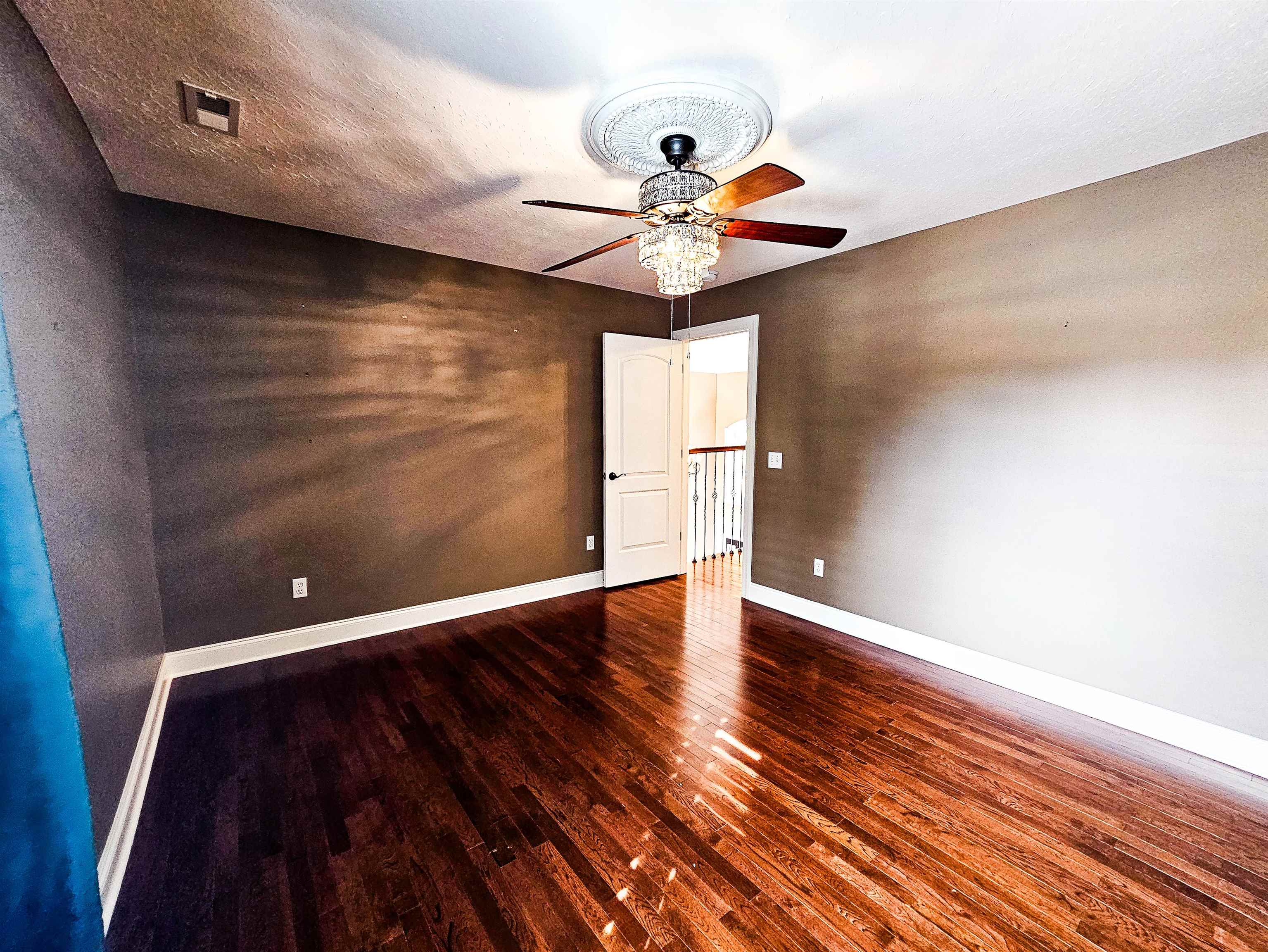 106 Joys Way, Lewisburg, Kentucky 42256, 4 Bedrooms Bedrooms, ,3 BathroomsBathrooms,Single Family Residence,For Sale,Joys Way,93505