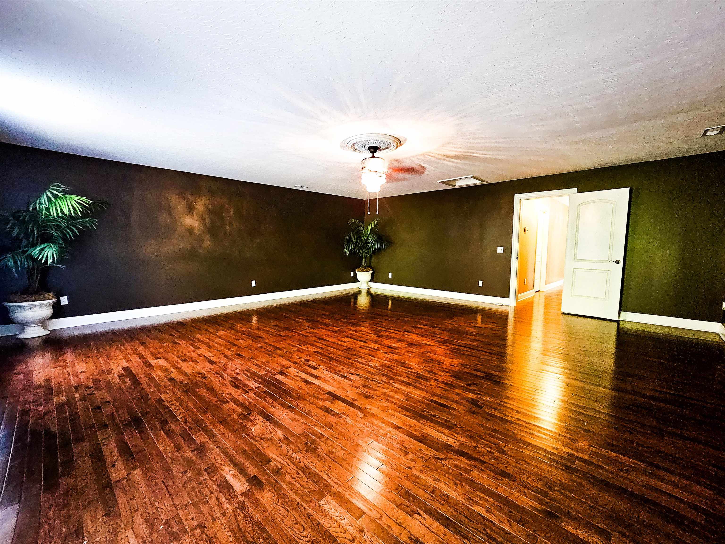 106 Joys Way, Lewisburg, Kentucky 42256, 4 Bedrooms Bedrooms, ,3 BathroomsBathrooms,Single Family Residence,For Sale,Joys Way,93505