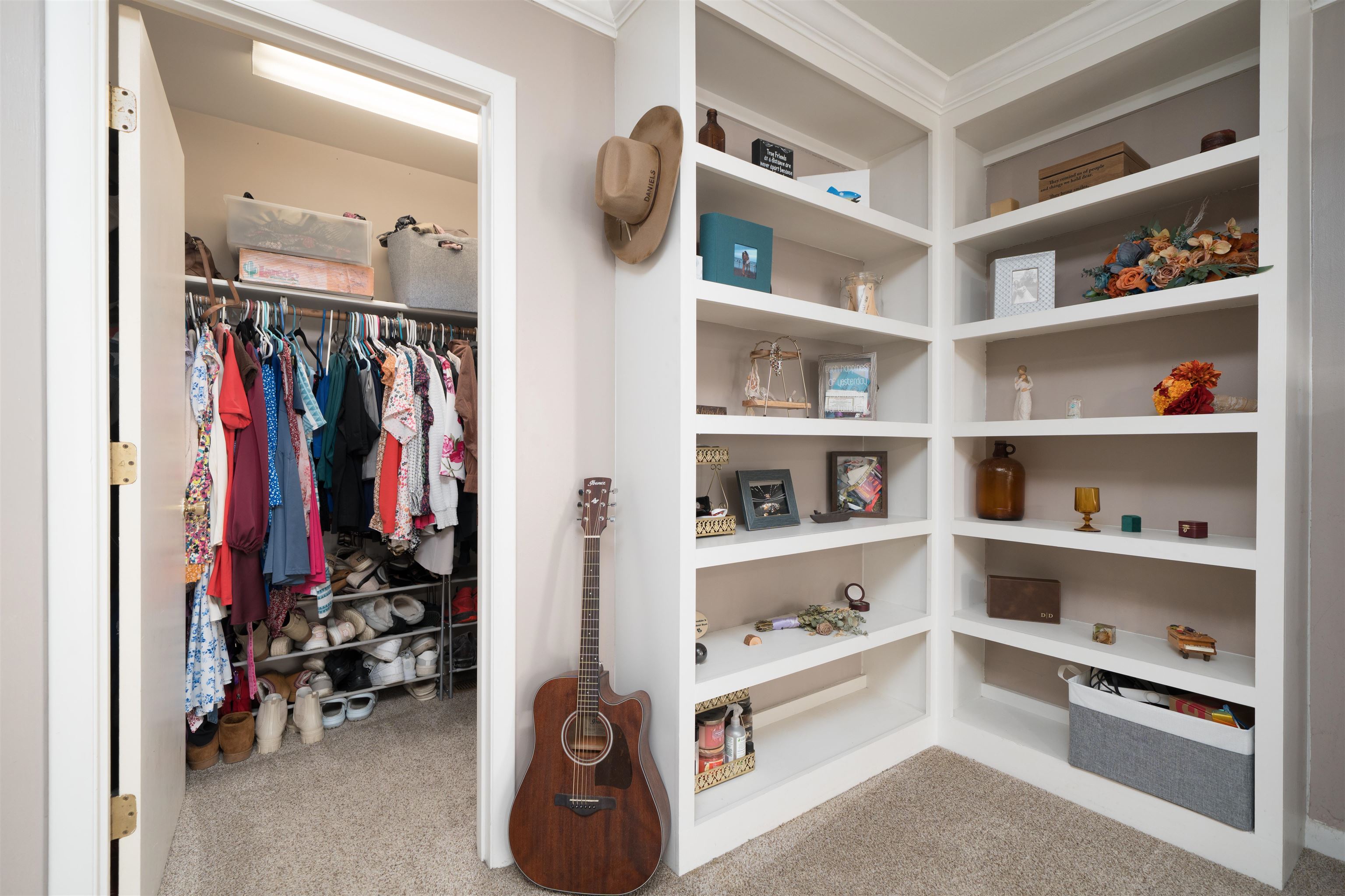 709 Lafayette Drive, Owensboro, Kentucky 42303, 4 Bedrooms Bedrooms, ,2 BathroomsBathrooms,Single Family Residence,For Sale,Lafayette Drive,93511