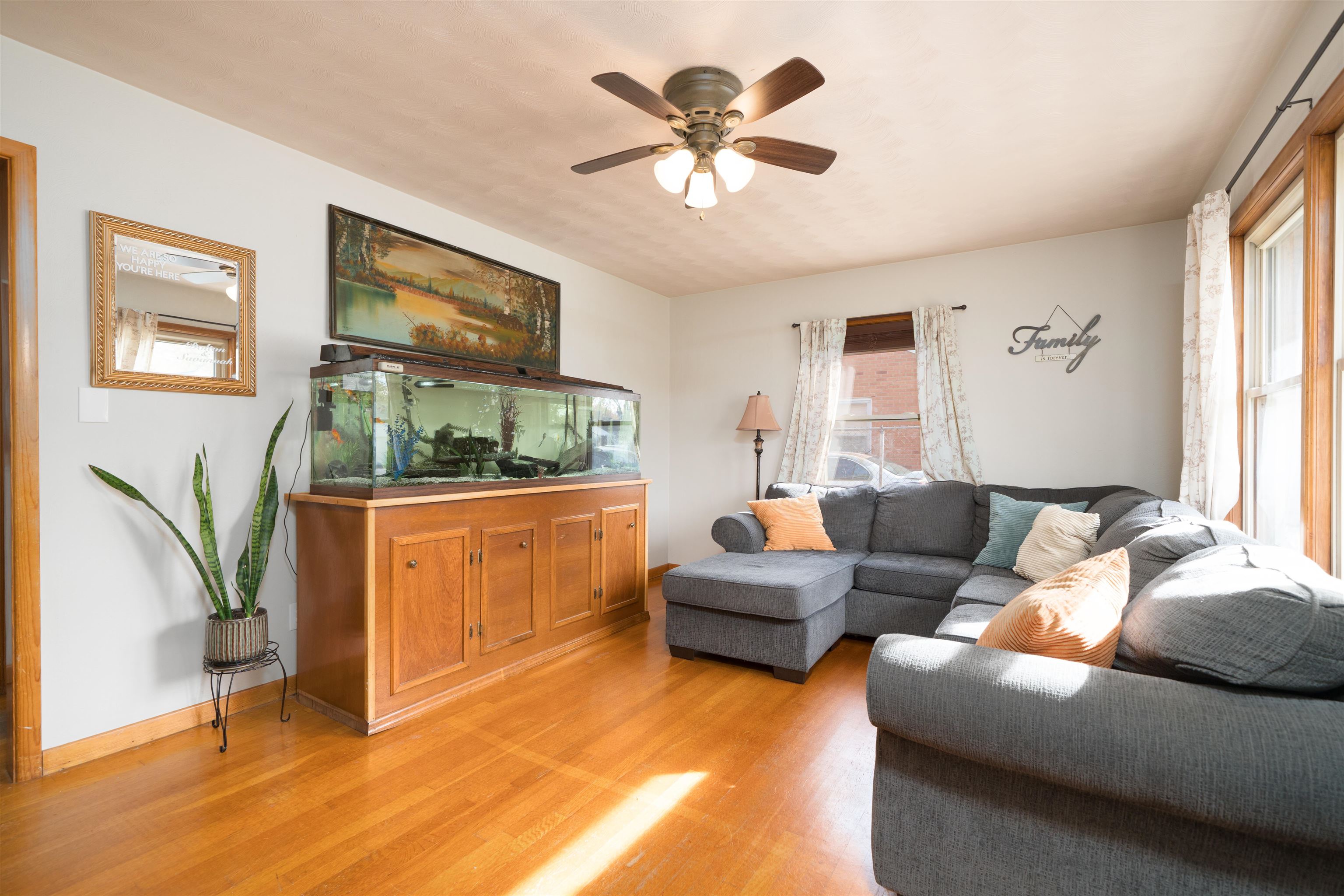 709 Lafayette Drive, Owensboro, Kentucky 42303, 4 Bedrooms Bedrooms, ,2 BathroomsBathrooms,Single Family Residence,For Sale,Lafayette Drive,93511