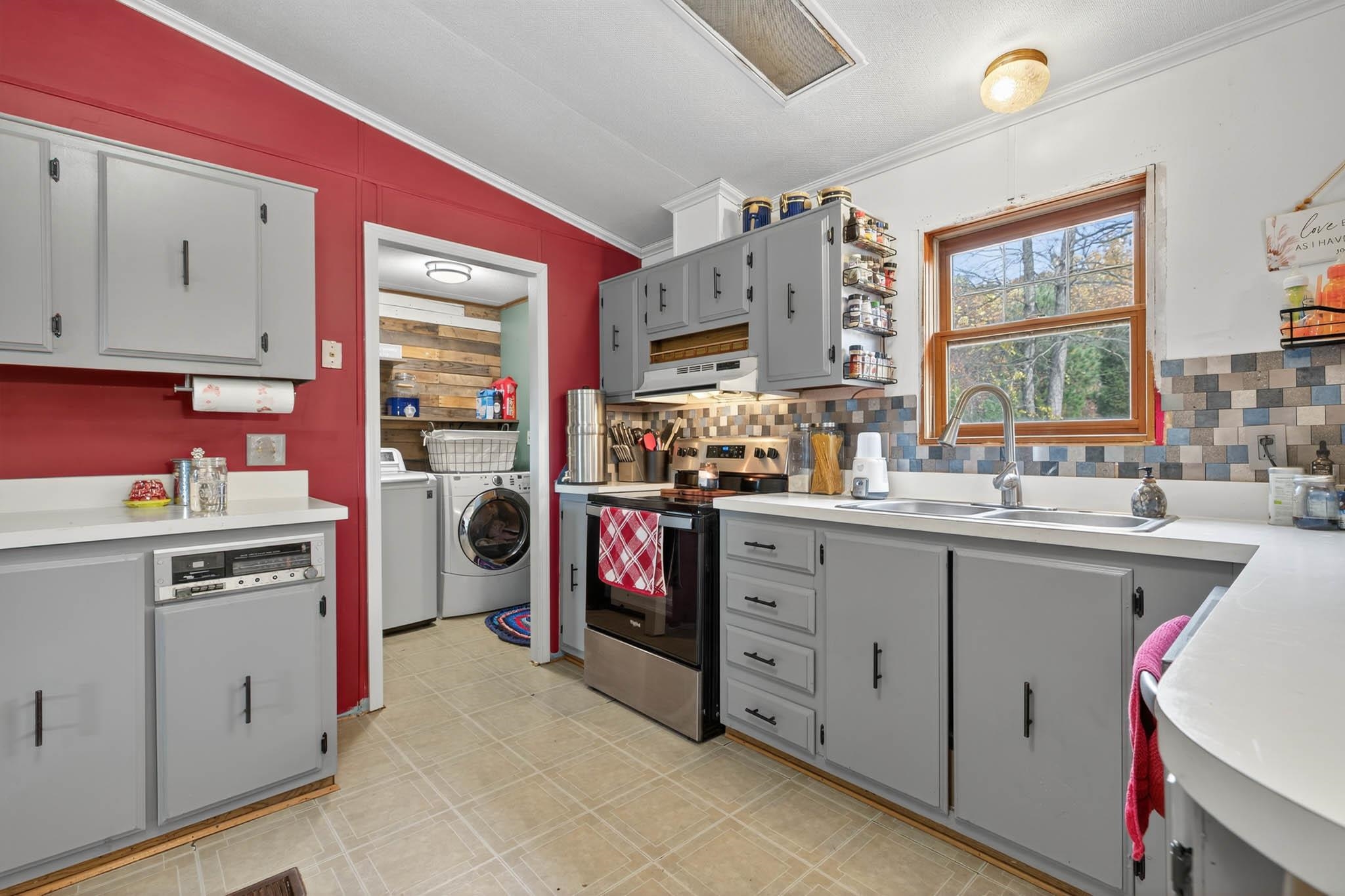 480 Middle Patesville Rd, Hawesville, Kentucky 42348, 3 Bedrooms Bedrooms, ,2 BathroomsBathrooms,Manufactured Home,For Sale,Middle Patesville Rd,93514