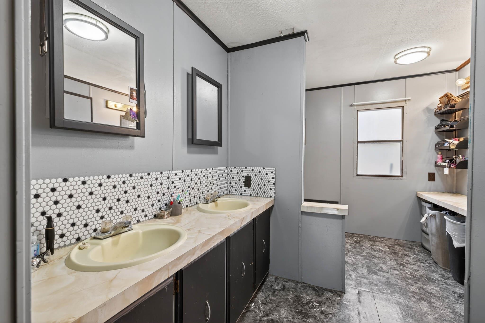 480 Middle Patesville Rd, Hawesville, Kentucky 42348, 3 Bedrooms Bedrooms, ,2 BathroomsBathrooms,Manufactured Home,For Sale,Middle Patesville Rd,93514