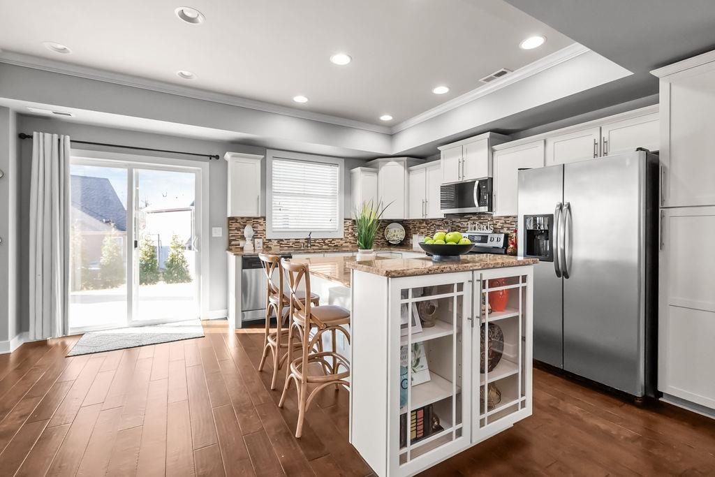 4456 Springhurst Lane, Owensboro, Kentucky 42303, 4 Bedrooms Bedrooms, ,2 BathroomsBathrooms,Single Family Residence,For Sale,Springhurst Lane,93515