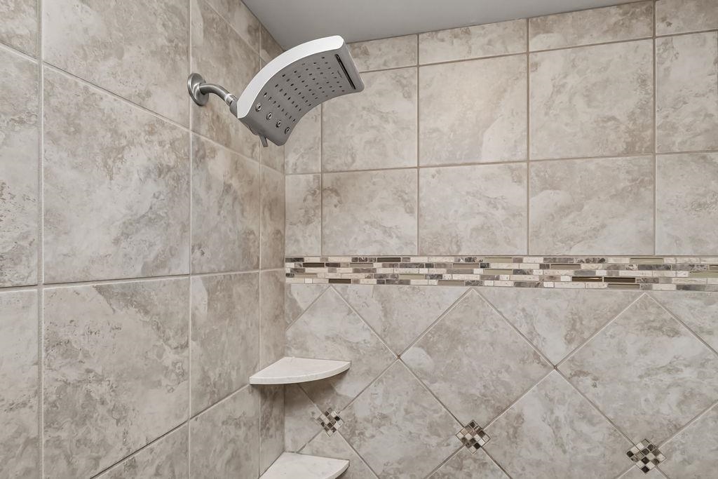 4456 Springhurst Lane, Owensboro, Kentucky 42303, 4 Bedrooms Bedrooms, ,2 BathroomsBathrooms,Single Family Residence,For Sale,Springhurst Lane,93515