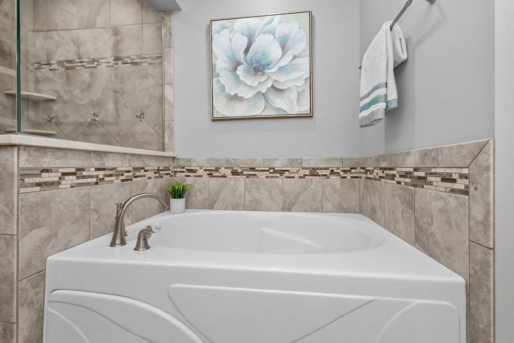 4456 Springhurst Lane, Owensboro, Kentucky 42303, 4 Bedrooms Bedrooms, ,2 BathroomsBathrooms,Single Family Residence,For Sale,Springhurst Lane,93515