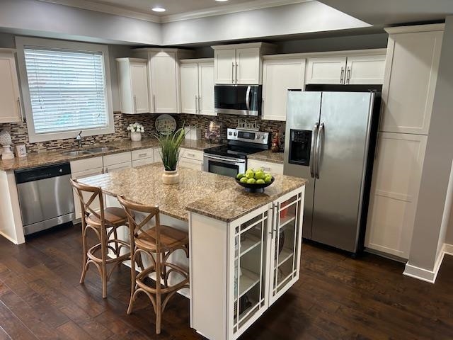 4456 Springhurst Lane, Owensboro, Kentucky 42303, 4 Bedrooms Bedrooms, ,2 BathroomsBathrooms,Single Family Residence,For Sale,Springhurst Lane,93515