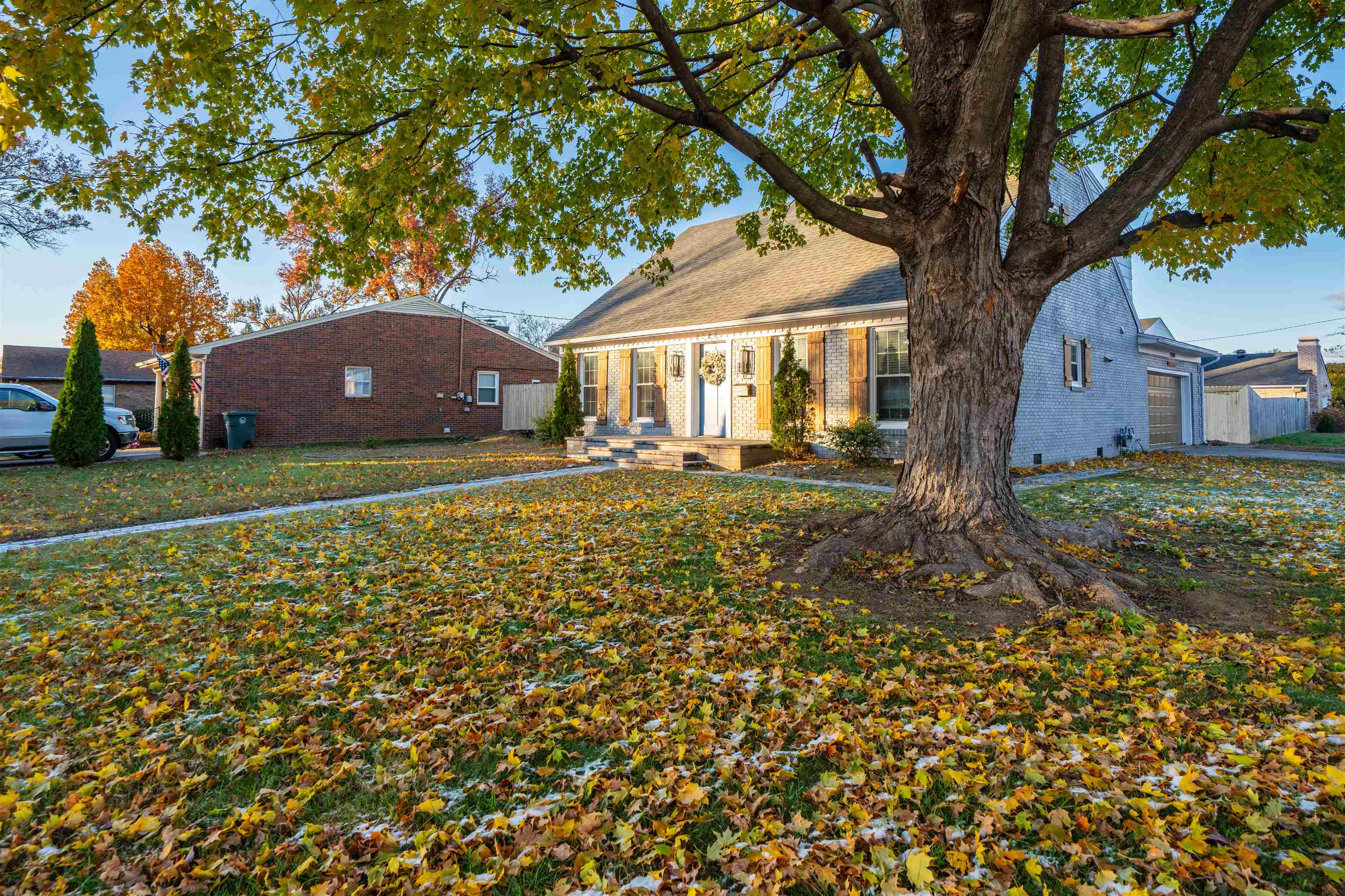 1503 Springdale Dr, Owensboro, Kentucky 42301, 5 Bedrooms Bedrooms, ,3 BathroomsBathrooms,Single Family Residence,For Sale,Springdale Dr,93519