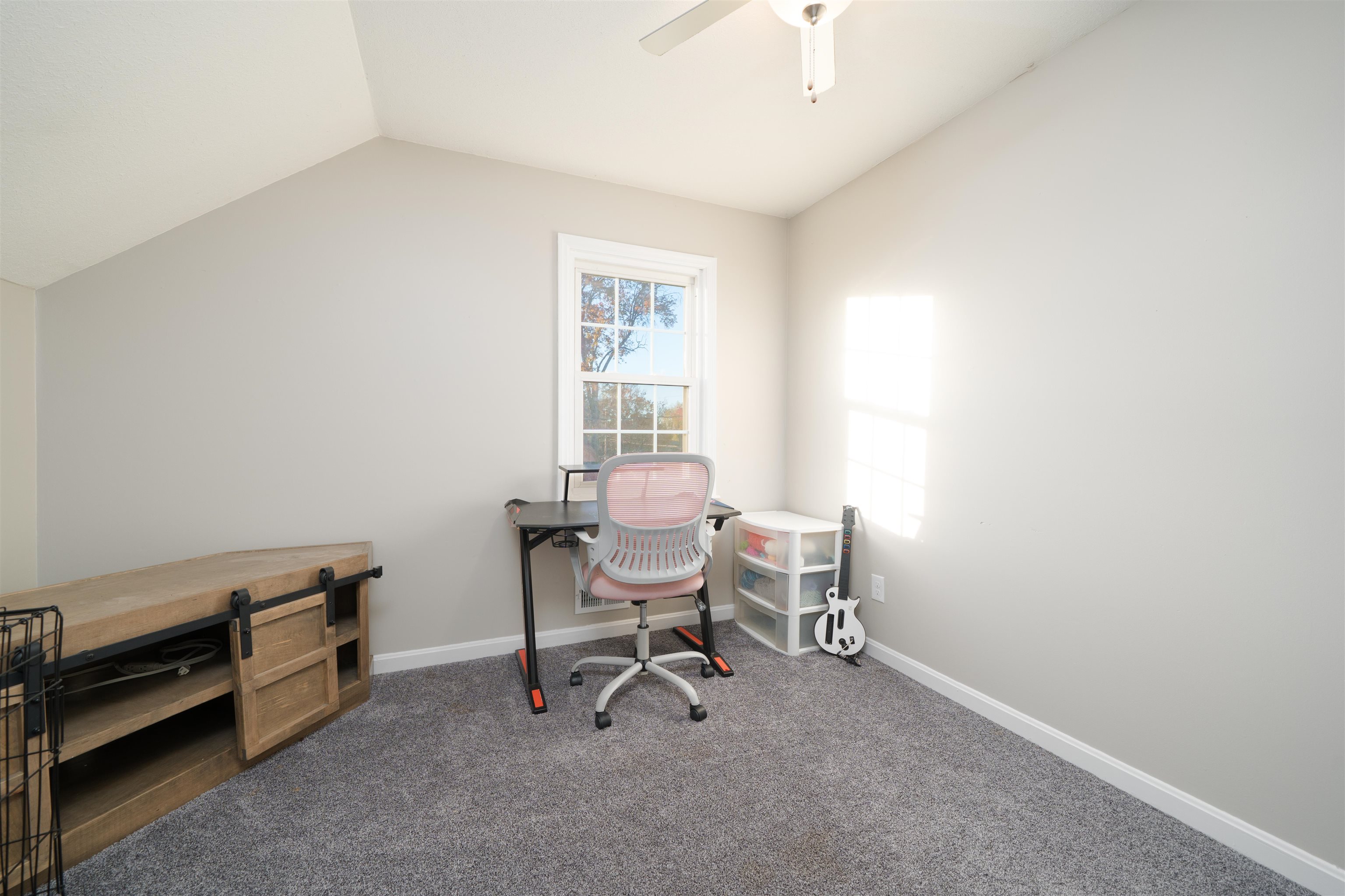 1503 Springdale Dr, Owensboro, Kentucky 42301, 5 Bedrooms Bedrooms, ,3 BathroomsBathrooms,Single Family Residence,For Sale,Springdale Dr,93519