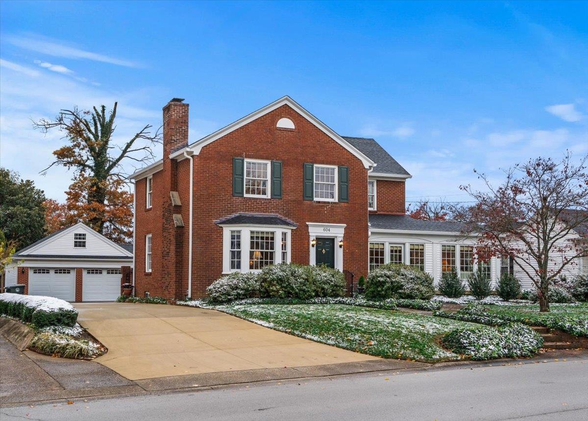 604 Ford Ave, Owensboro, Kentucky 42301, 4 Bedrooms Bedrooms, ,2 BathroomsBathrooms,Single Family Residence,For Sale,Ford Ave,93532