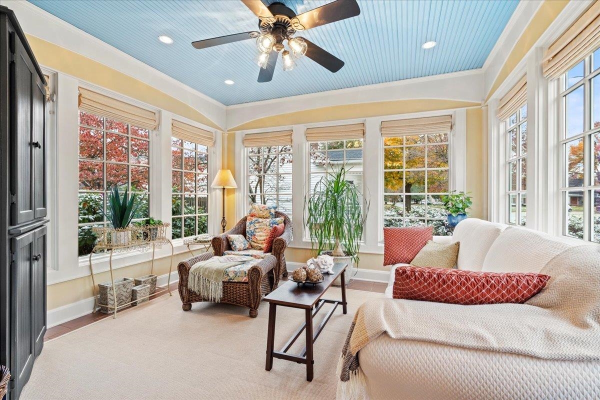 604 Ford Ave, Owensboro, Kentucky 42301, 4 Bedrooms Bedrooms, ,2 BathroomsBathrooms,Single Family Residence,For Sale,Ford Ave,93532