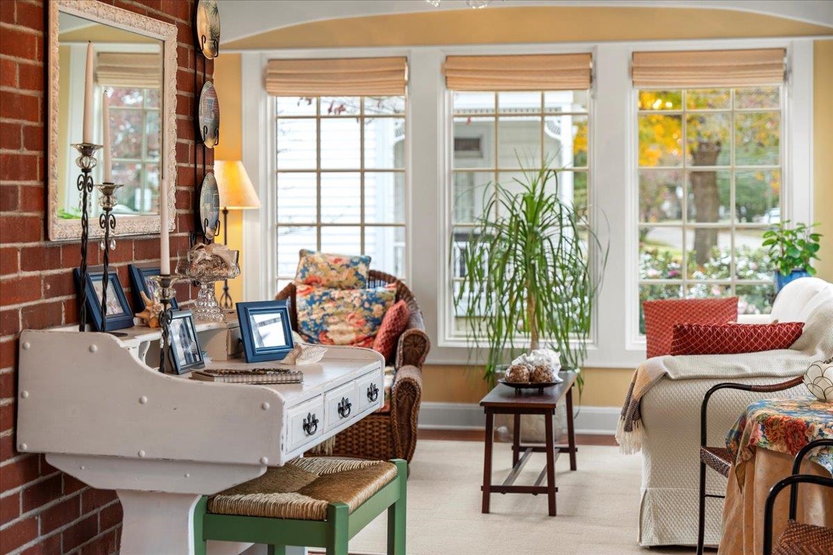 604 Ford Ave, Owensboro, Kentucky 42301, 4 Bedrooms Bedrooms, ,2 BathroomsBathrooms,Single Family Residence,For Sale,Ford Ave,93532