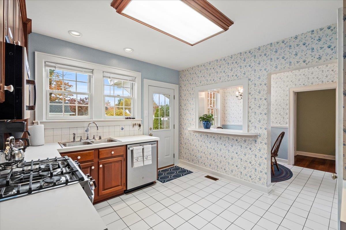 604 Ford Ave, Owensboro, Kentucky 42301, 4 Bedrooms Bedrooms, ,2 BathroomsBathrooms,Single Family Residence,For Sale,Ford Ave,93532