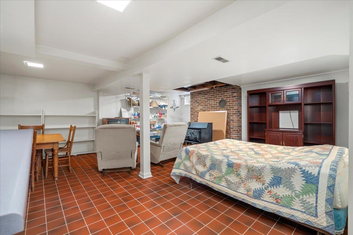 604 Ford Ave, Owensboro, Kentucky 42301, 4 Bedrooms Bedrooms, ,2 BathroomsBathrooms,Single Family Residence,For Sale,Ford Ave,93532