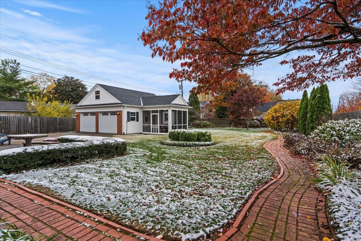 604 Ford Ave, Owensboro, Kentucky 42301, 4 Bedrooms Bedrooms, ,2 BathroomsBathrooms,Single Family Residence,For Sale,Ford Ave,93532