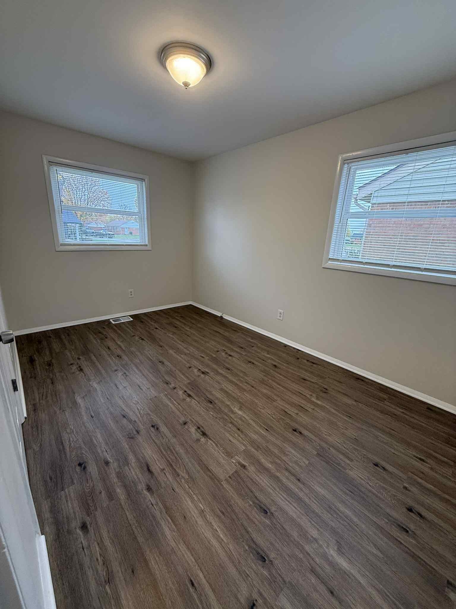 3832 Jefferson St, Owensboro, Kentucky 42303-7209, 3 Bedrooms Bedrooms, ,1 BathroomBathrooms,Single Family Residence,For Sale,Jefferson St,93538