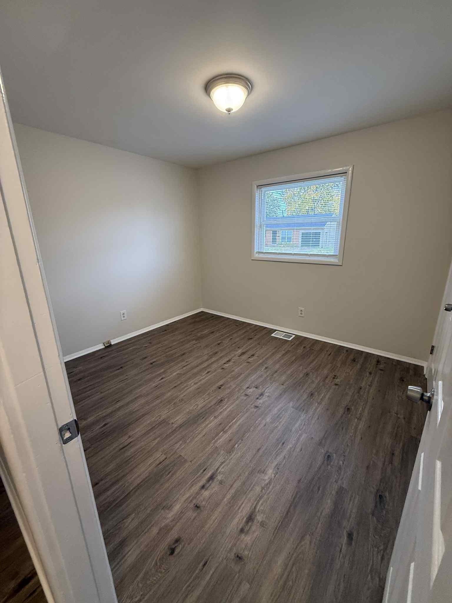 3832 Jefferson St, Owensboro, Kentucky 42303-7209, 3 Bedrooms Bedrooms, ,1 BathroomBathrooms,Single Family Residence,For Sale,Jefferson St,93538