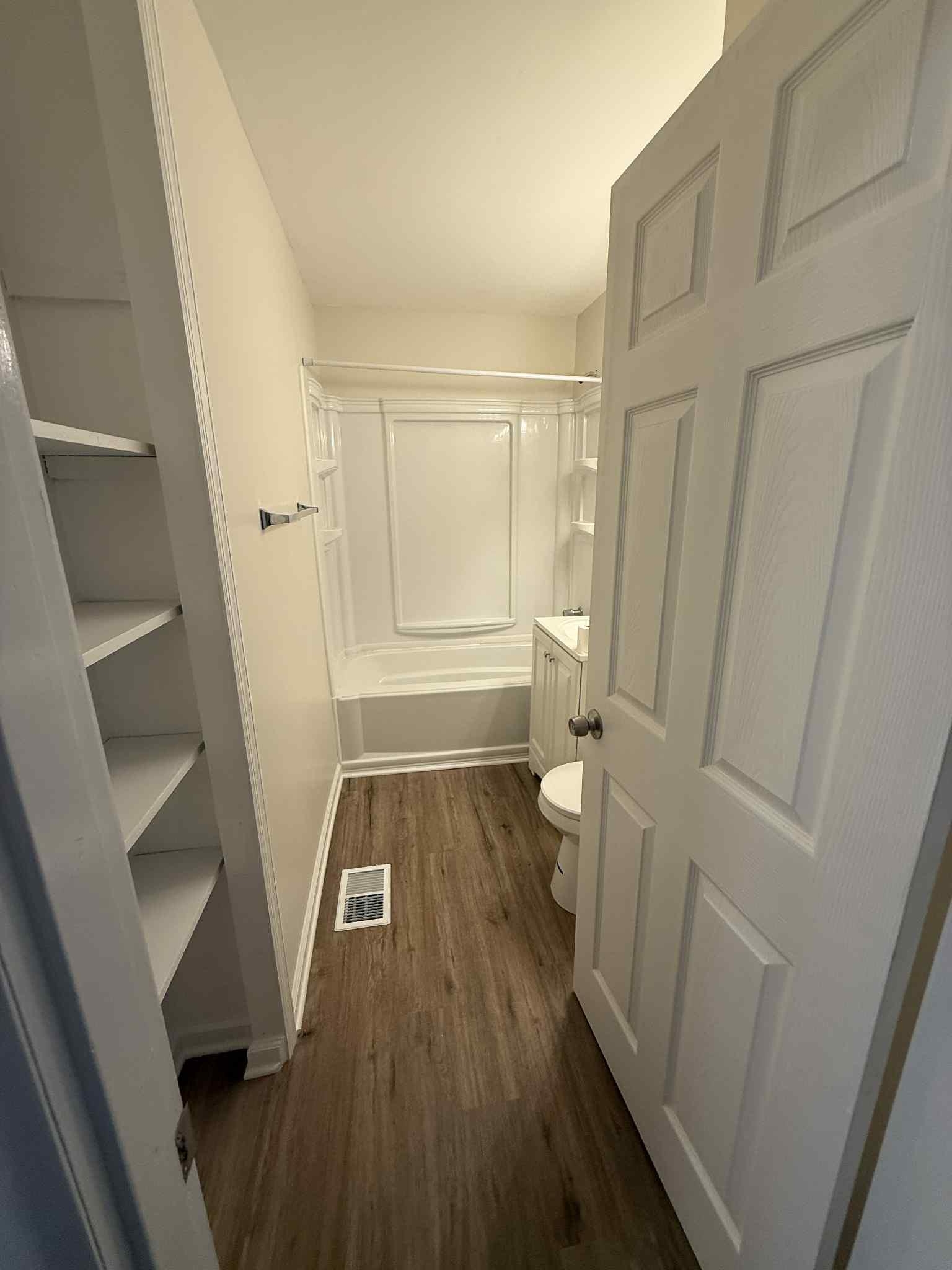 3832 Jefferson St, Owensboro, Kentucky 42303-7209, 3 Bedrooms Bedrooms, ,1 BathroomBathrooms,Single Family Residence,For Sale,Jefferson St,93538