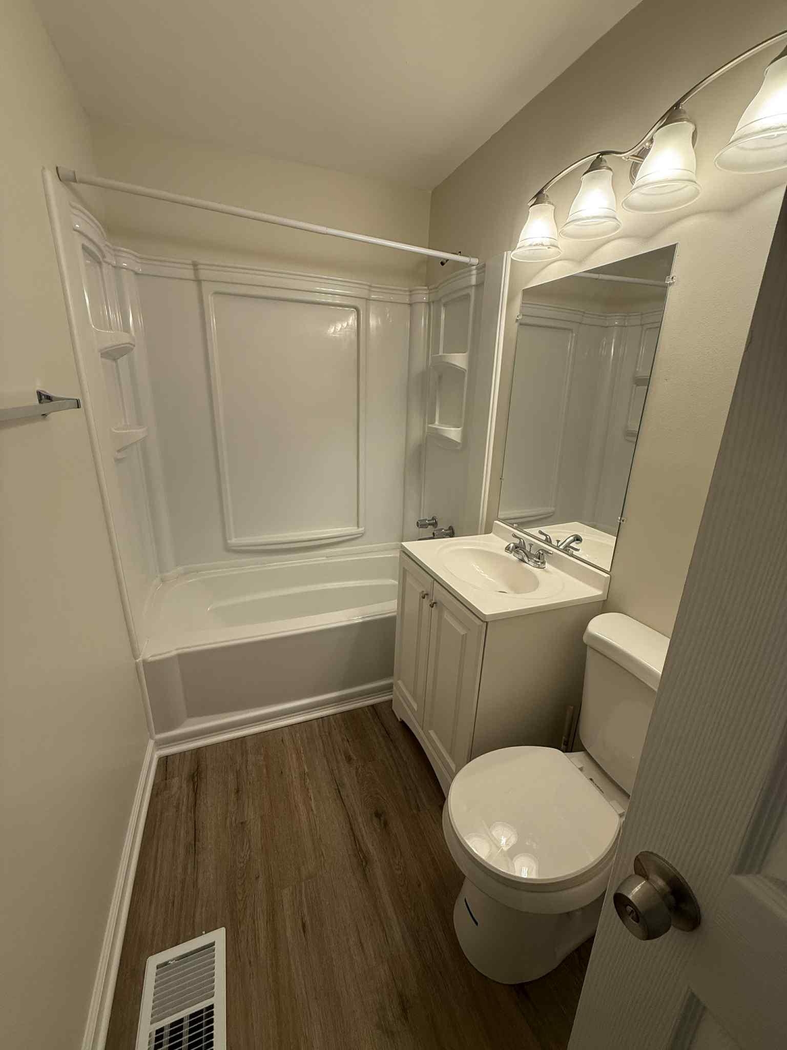 3832 Jefferson St, Owensboro, Kentucky 42303-7209, 3 Bedrooms Bedrooms, ,1 BathroomBathrooms,Single Family Residence,For Sale,Jefferson St,93538