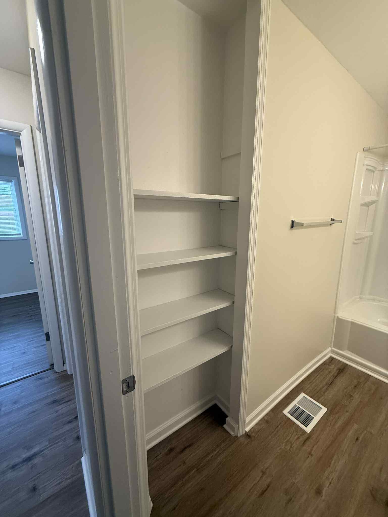 3832 Jefferson St, Owensboro, Kentucky 42303-7209, 3 Bedrooms Bedrooms, ,1 BathroomBathrooms,Single Family Residence,For Sale,Jefferson St,93538