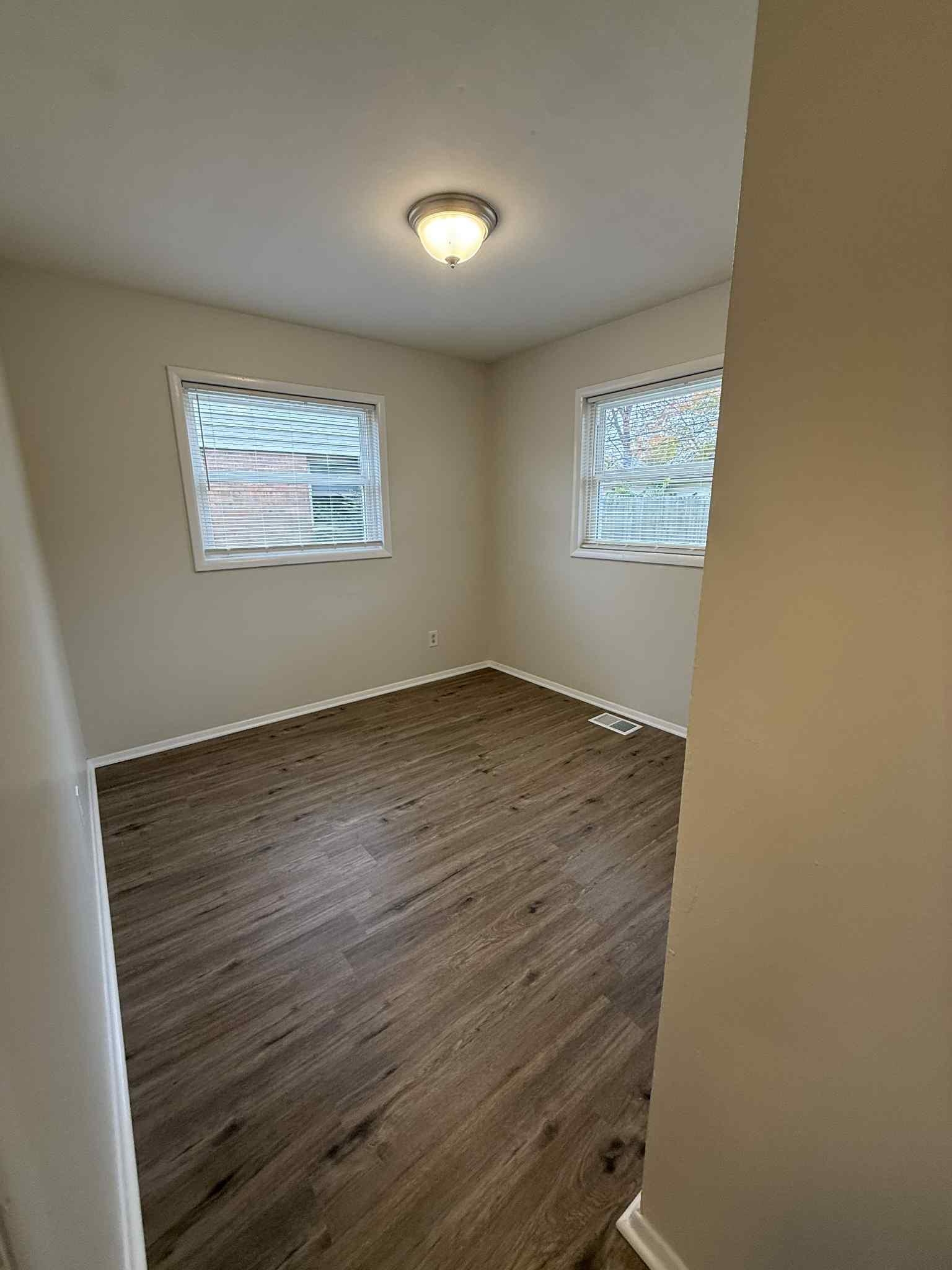 3832 Jefferson St, Owensboro, Kentucky 42303-7209, 3 Bedrooms Bedrooms, ,1 BathroomBathrooms,Single Family Residence,For Sale,Jefferson St,93538