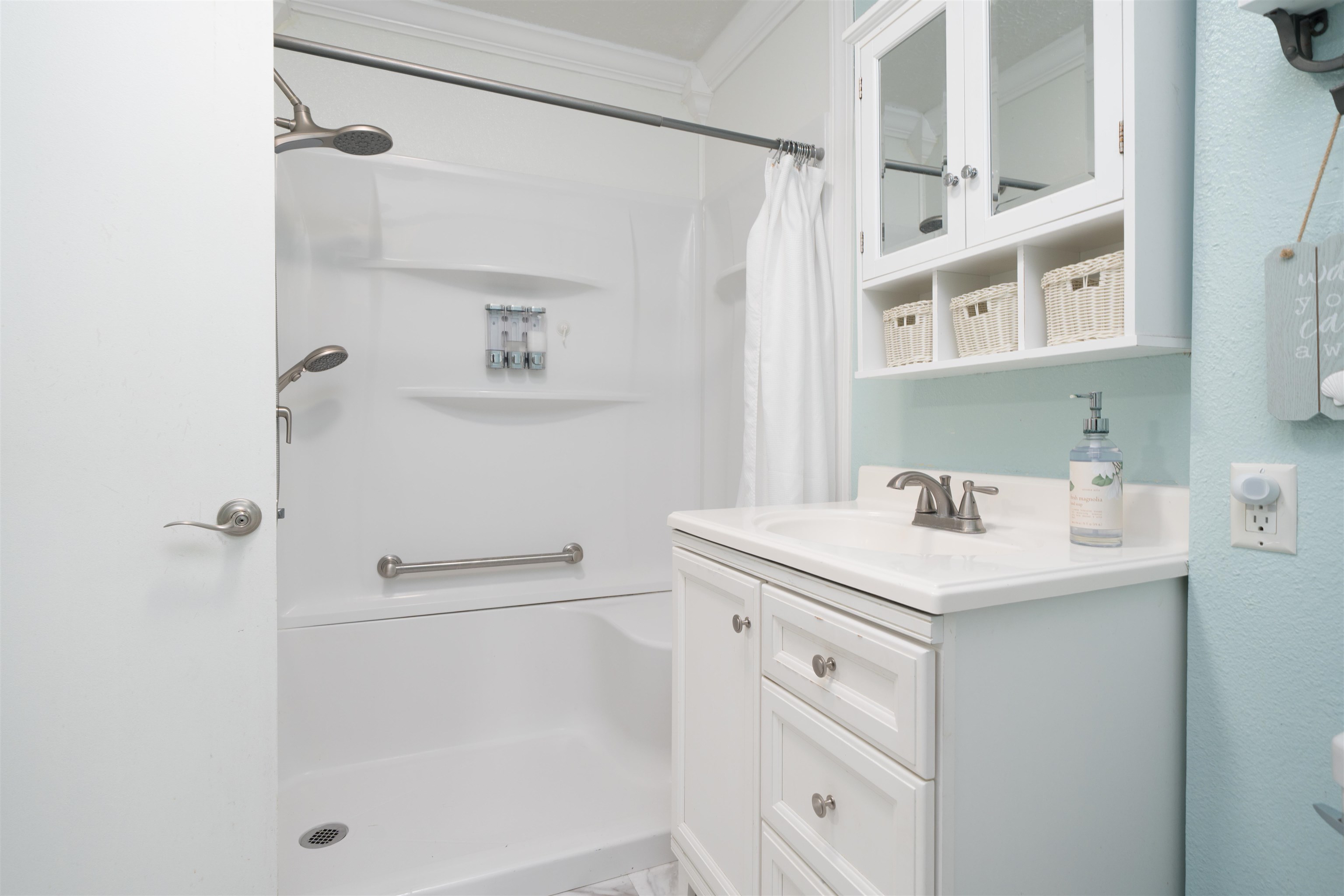 4713 Kings Mill Dr, Owensboro, Kentucky 42303, 3 Bedrooms Bedrooms, ,1 BathroomBathrooms,Single Family Residence,For Sale,Kings Mill Dr,93558