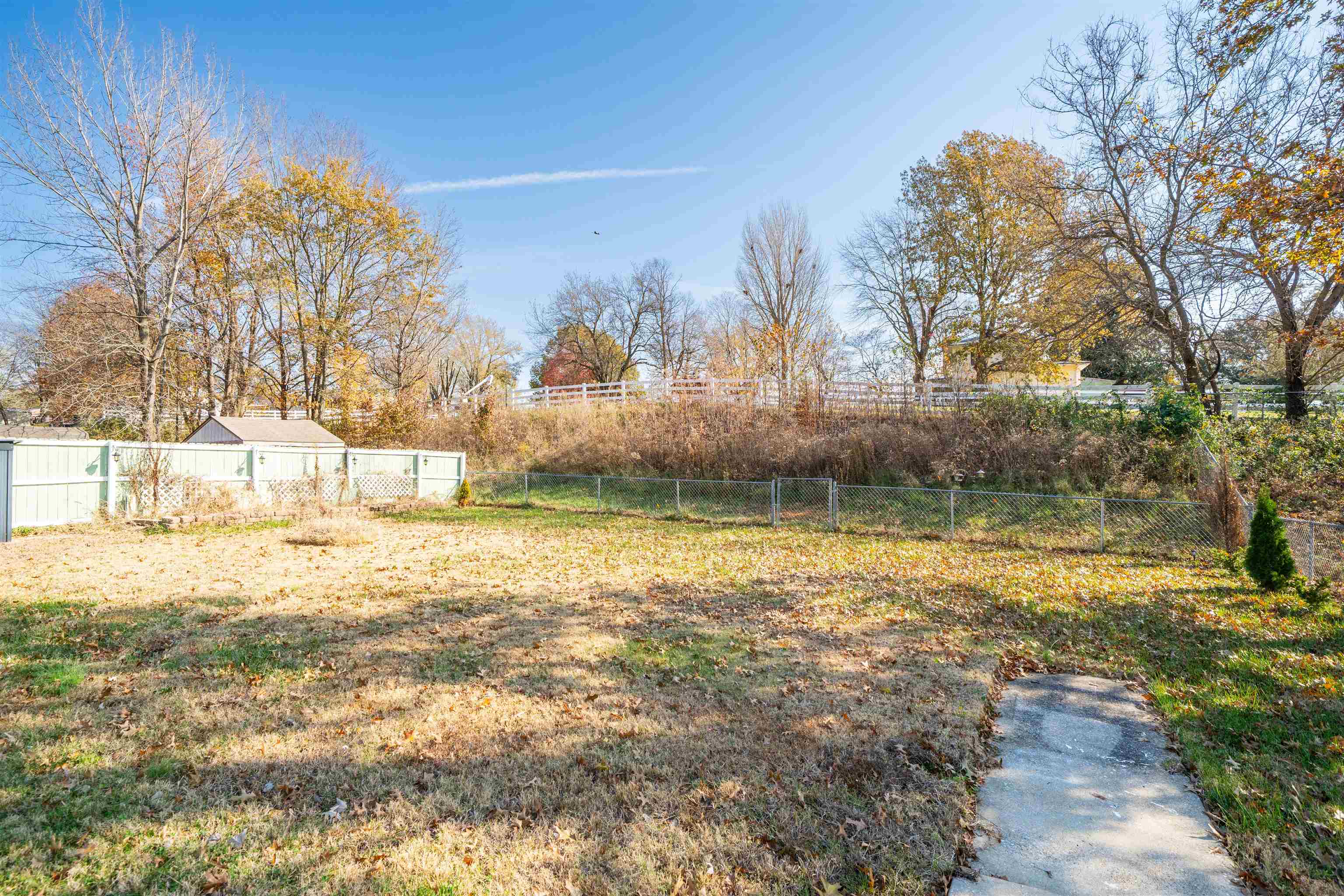 4713 Kings Mill Dr, Owensboro, Kentucky 42303, 3 Bedrooms Bedrooms, ,1 BathroomBathrooms,Single Family Residence,For Sale,Kings Mill Dr,93558