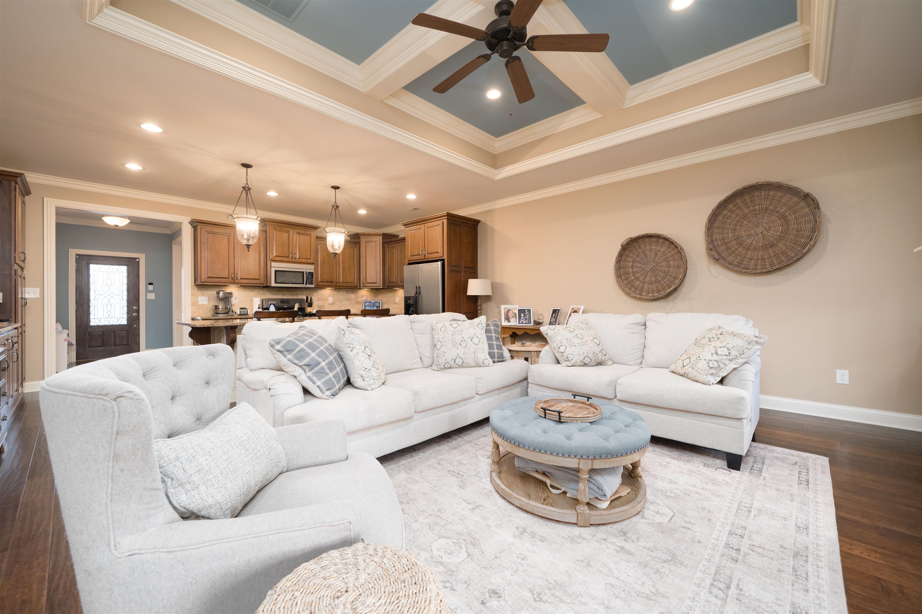 4555 Fountain View Trace, Owensboro, Kentucky 42303, 3 Bedrooms Bedrooms, ,2 BathroomsBathrooms,Single Family Residence,For Sale,Fountain View Trace,93559