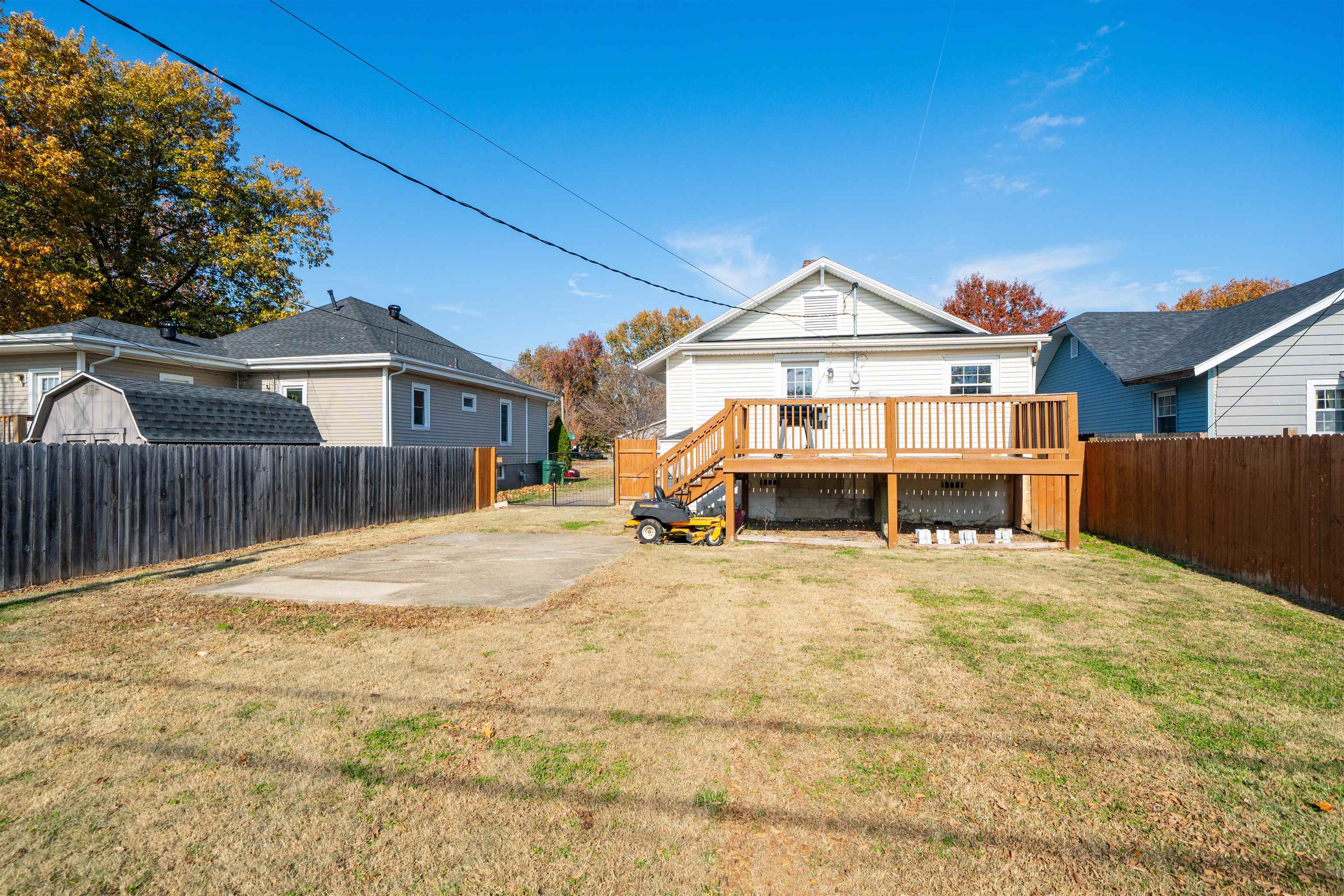 206 E 22nd Street, Owensboro, Kentucky 42303, 2 Bedrooms Bedrooms, ,1 BathroomBathrooms,Single Family Residence,For Sale,E 22nd Street,93560