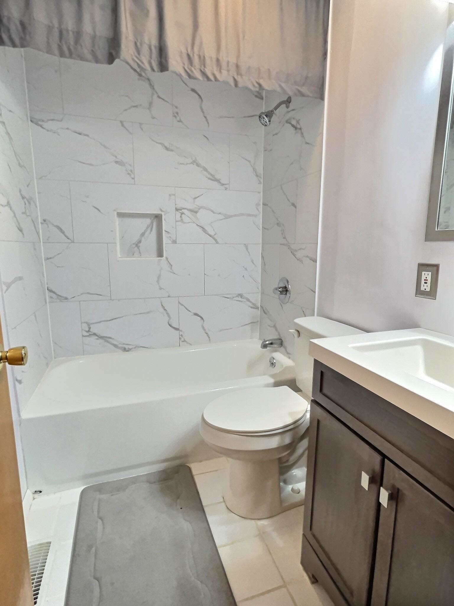 3915 Steele Drive, Owensboro, Kentucky 42303, 5 Bedrooms Bedrooms, ,2 BathroomsBathrooms,Single Family Residence,For Sale,Steele Drive,93574