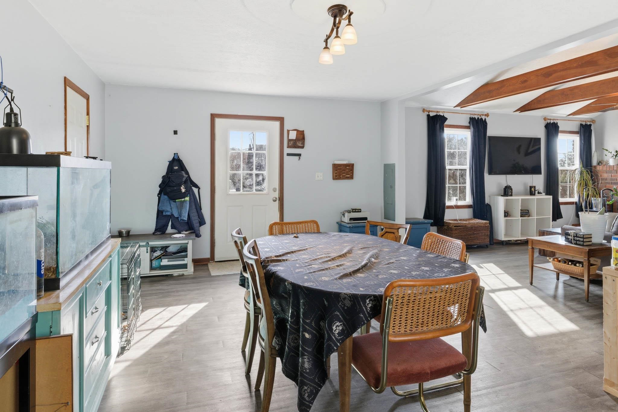 8552 Highway 1078 N, Henderson, Kentucky 42420, 5 Bedrooms Bedrooms, ,2 BathroomsBathrooms,Single Family Residence,For Sale,Highway 1078 N,93581