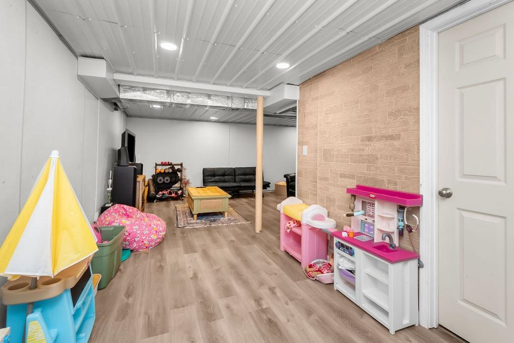 9935 Sauer Lane, Stanley, Kentucky 42301, 3 Bedrooms Bedrooms, ,2 BathroomsBathrooms,Single Family Residence,For Sale,Sauer Lane,93588