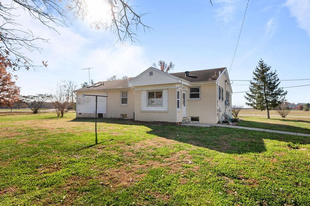 9935 Sauer Lane, Stanley, Kentucky 42301, 3 Bedrooms Bedrooms, ,2 BathroomsBathrooms,Single Family Residence,For Sale,Sauer Lane,93588