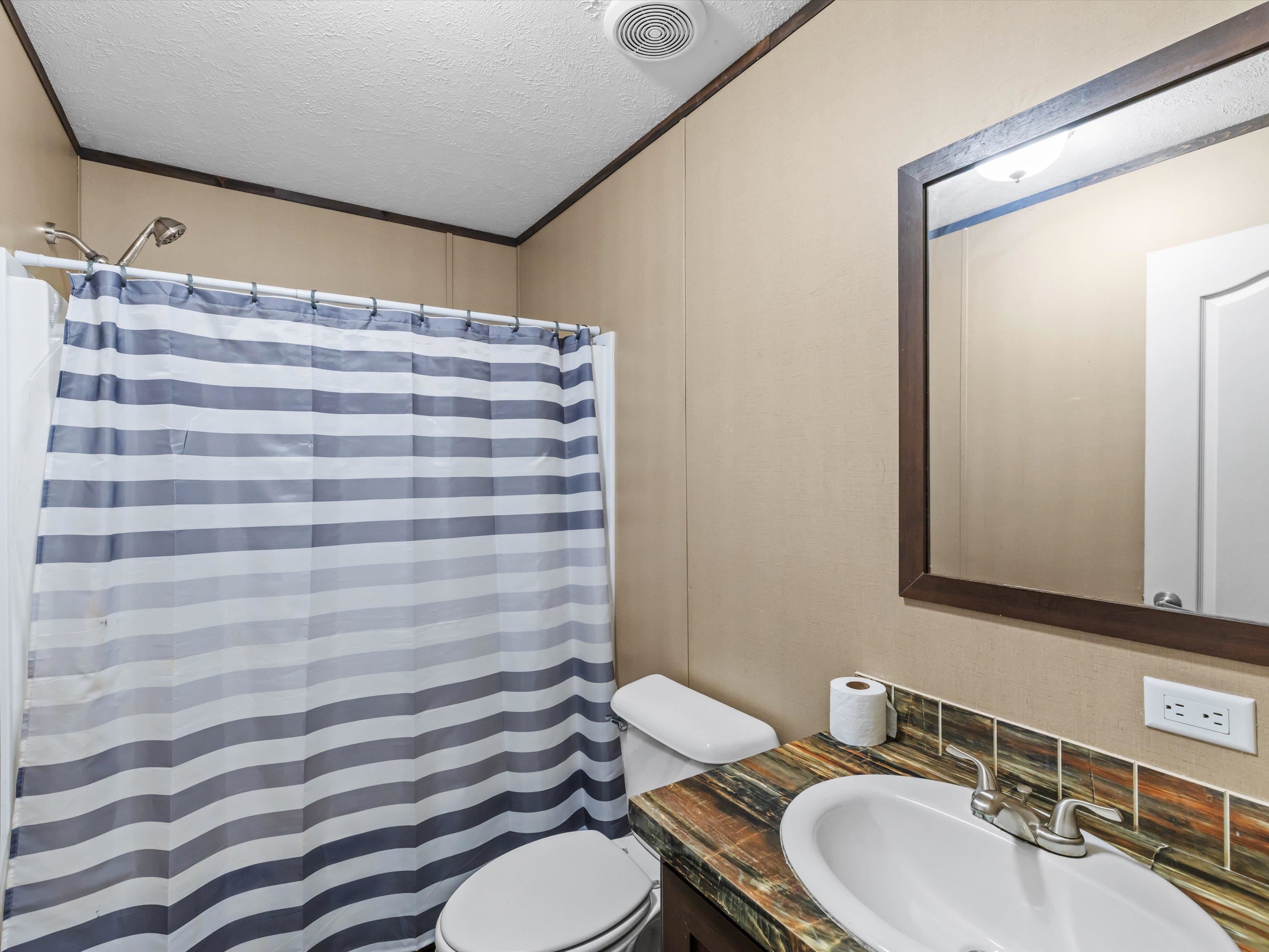 1020 Barnetts Creek Rd, Utica, Kentucky 42376, 3 Bedrooms Bedrooms, ,2 BathroomsBathrooms,Manufactured On Land,For Sale,Barnetts Creek Rd,93591