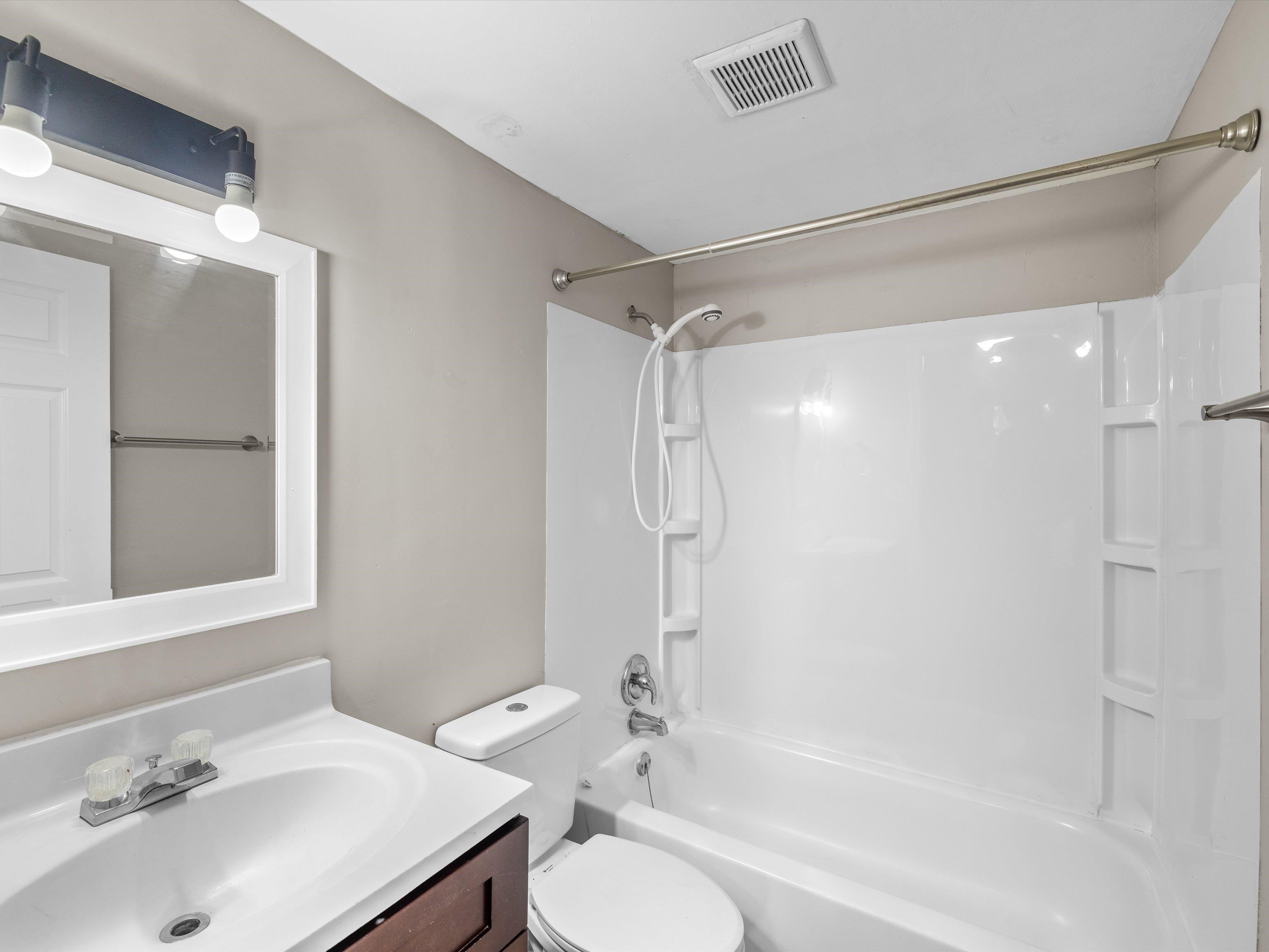 1001 Parrish Avenue, Owensboro, Kentucky 42301, ,Multifamily,For Sale,Parrish Avenue,93600