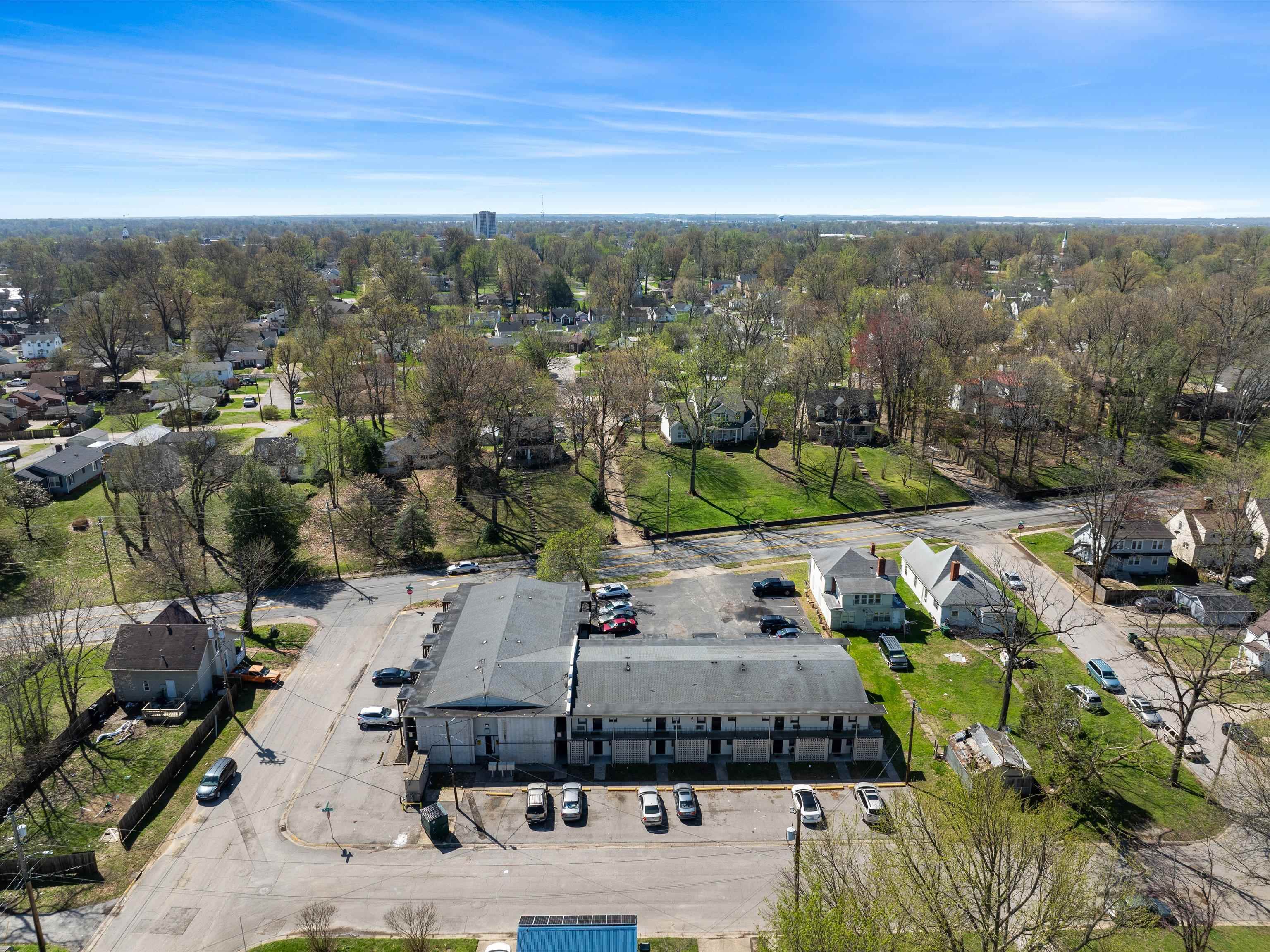 1001 Parrish Avenue, Owensboro, Kentucky 42301, ,Multifamily,For Sale,Parrish Avenue,93600