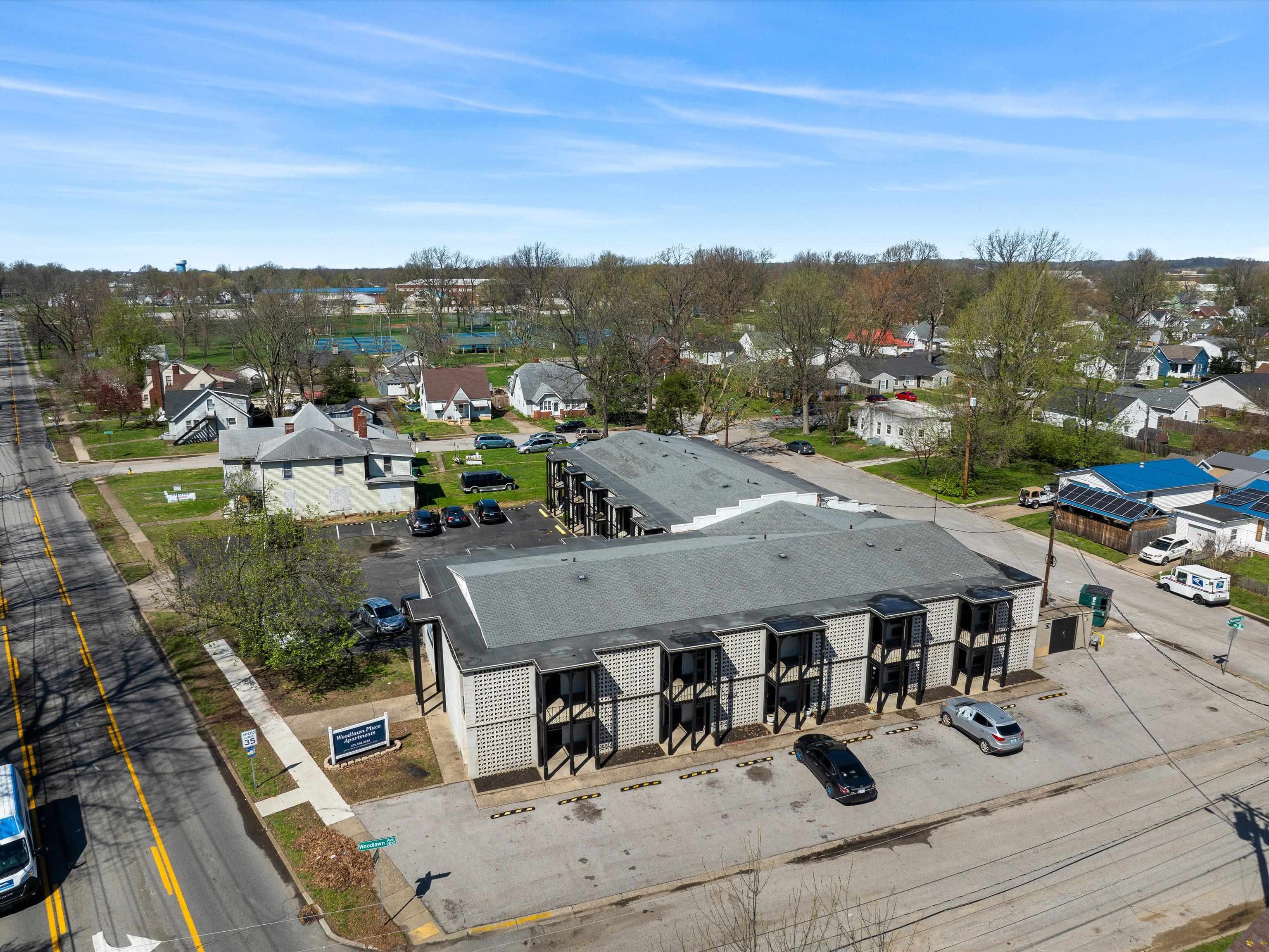 1001 Parrish Avenue, Owensboro, Kentucky 42301, ,Multifamily,For Sale,Parrish Avenue,93600