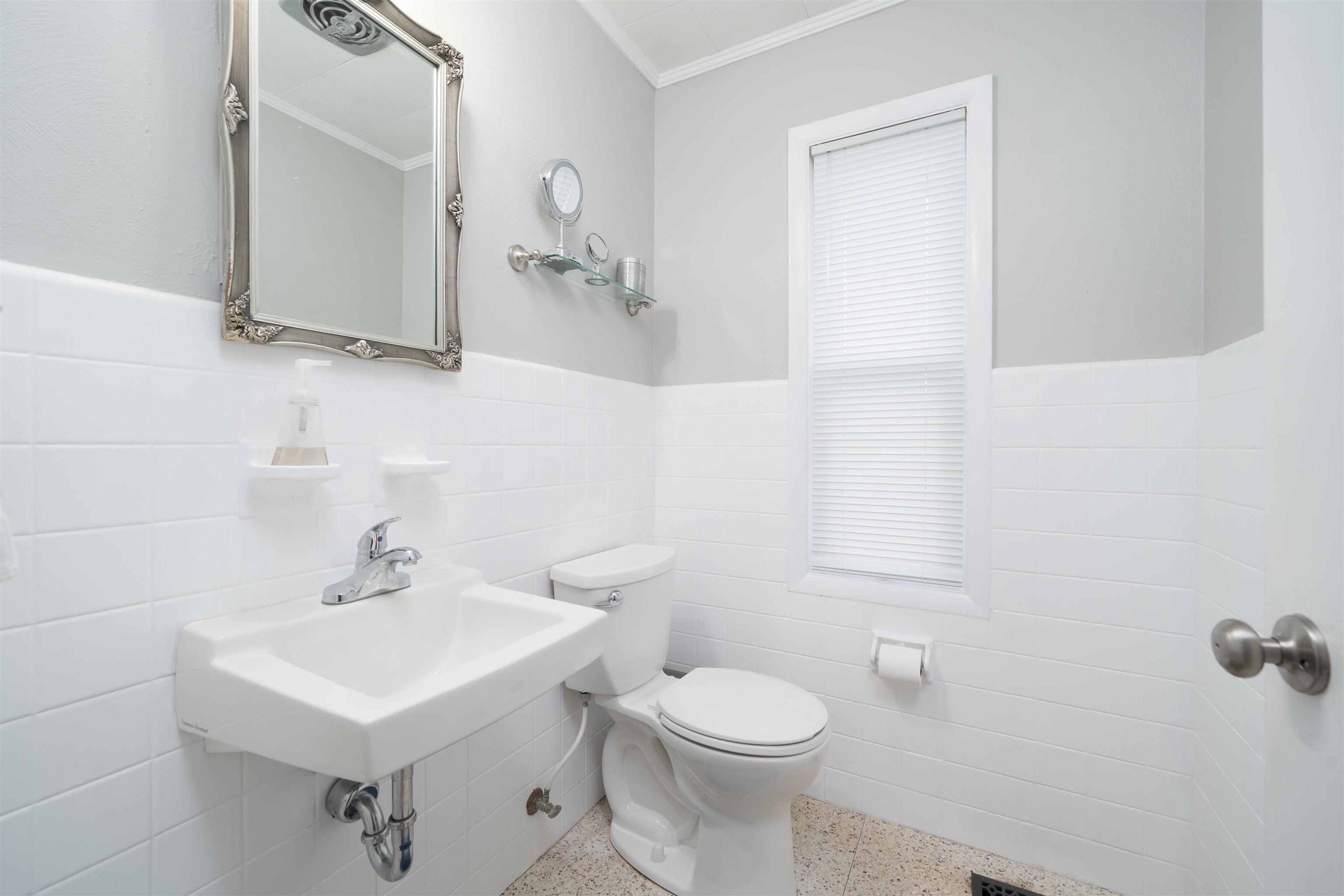 1809 Fieldcrest Dr., Owensboro, Kentucky 42301, 3 Bedrooms Bedrooms, ,2 BathroomsBathrooms,Single Family Residence,For Sale,Fieldcrest Dr.,93618