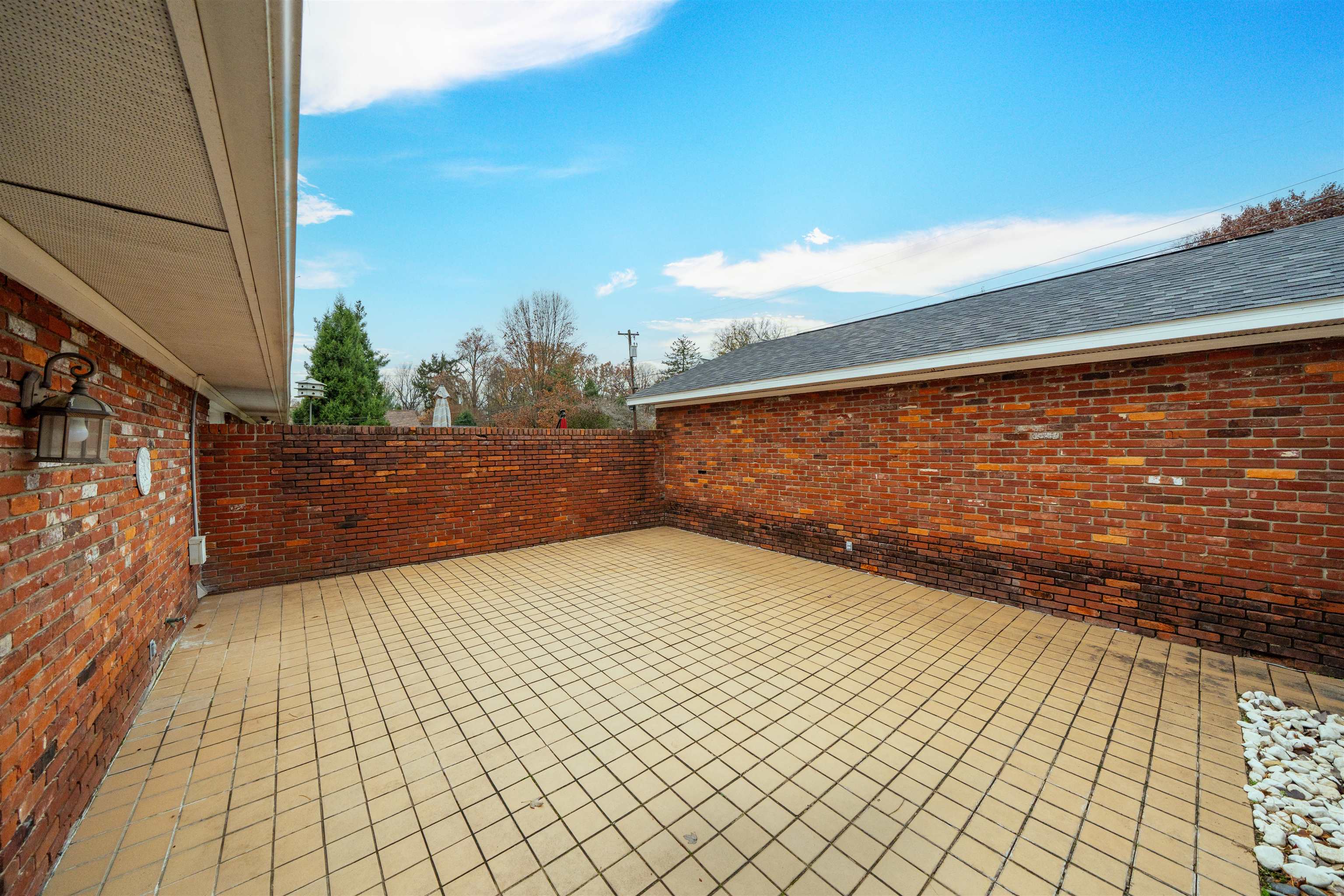 1809 Fieldcrest Dr., Owensboro, Kentucky 42301, 3 Bedrooms Bedrooms, ,2 BathroomsBathrooms,Single Family Residence,For Sale,Fieldcrest Dr.,93618