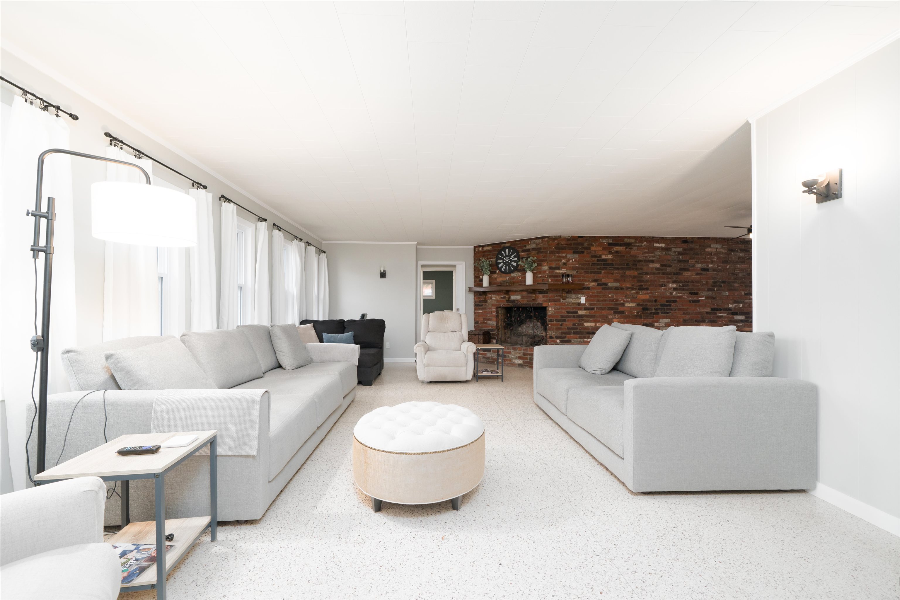 1809 Fieldcrest Dr., Owensboro, Kentucky 42301, 3 Bedrooms Bedrooms, ,2 BathroomsBathrooms,Single Family Residence,For Sale,Fieldcrest Dr.,93618