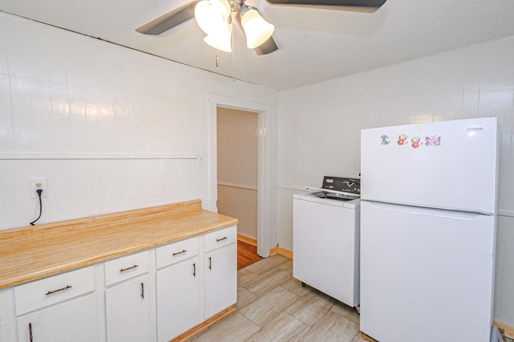 2411 8th St, Owensboro, Kentucky 42301, 1 Bedroom Bedrooms, ,1 BathroomBathrooms,Single Family Residence,For Sale,8th St,93623