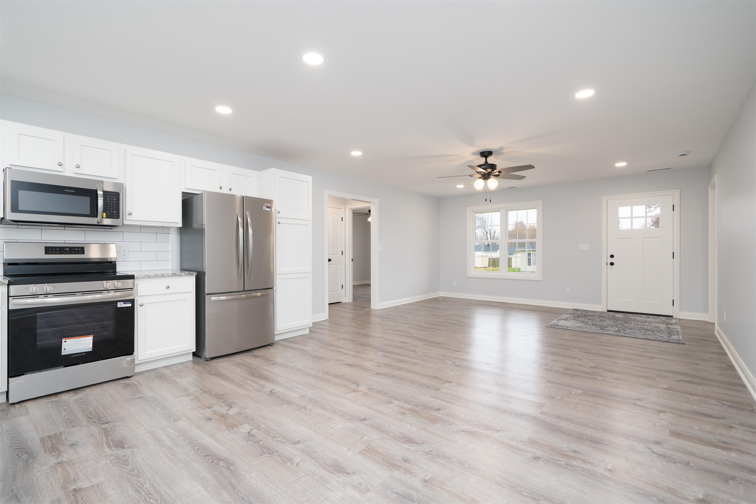 2523 8th St, Owensboro, Kentucky 42303, 3 Bedrooms Bedrooms, ,2 BathroomsBathrooms,Single Family Residence,For Sale,8th St,93624