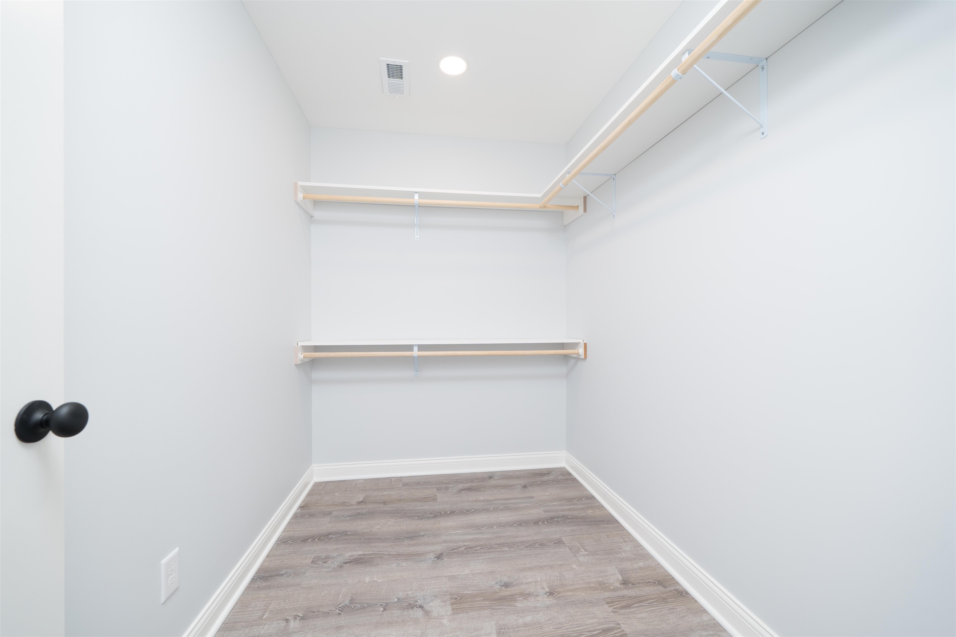 2523 8th St, Owensboro, Kentucky 42303, 3 Bedrooms Bedrooms, ,2 BathroomsBathrooms,Single Family Residence,For Sale,8th St,93624