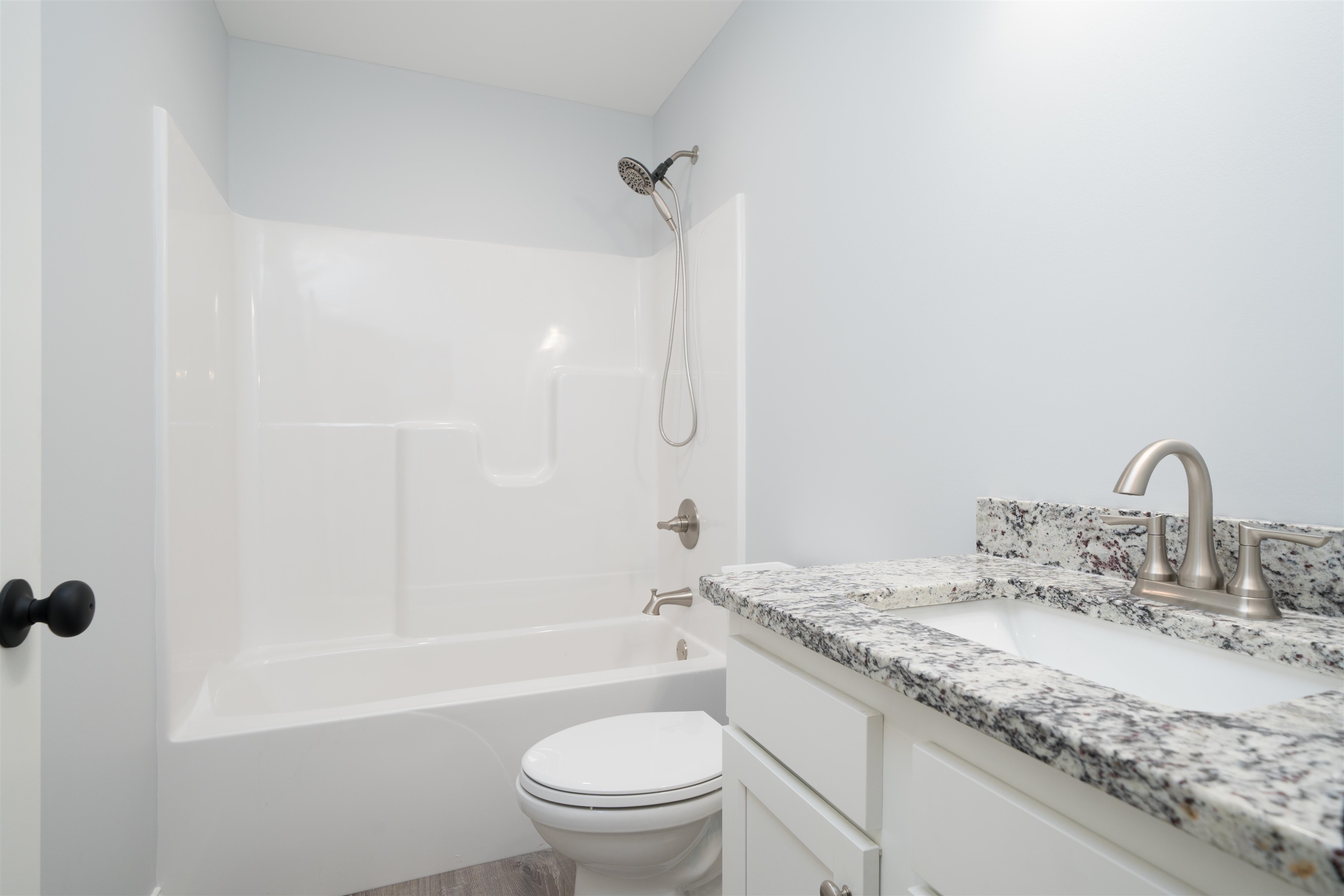 2523 8th St, Owensboro, Kentucky 42303, 3 Bedrooms Bedrooms, ,2 BathroomsBathrooms,Single Family Residence,For Sale,8th St,93624