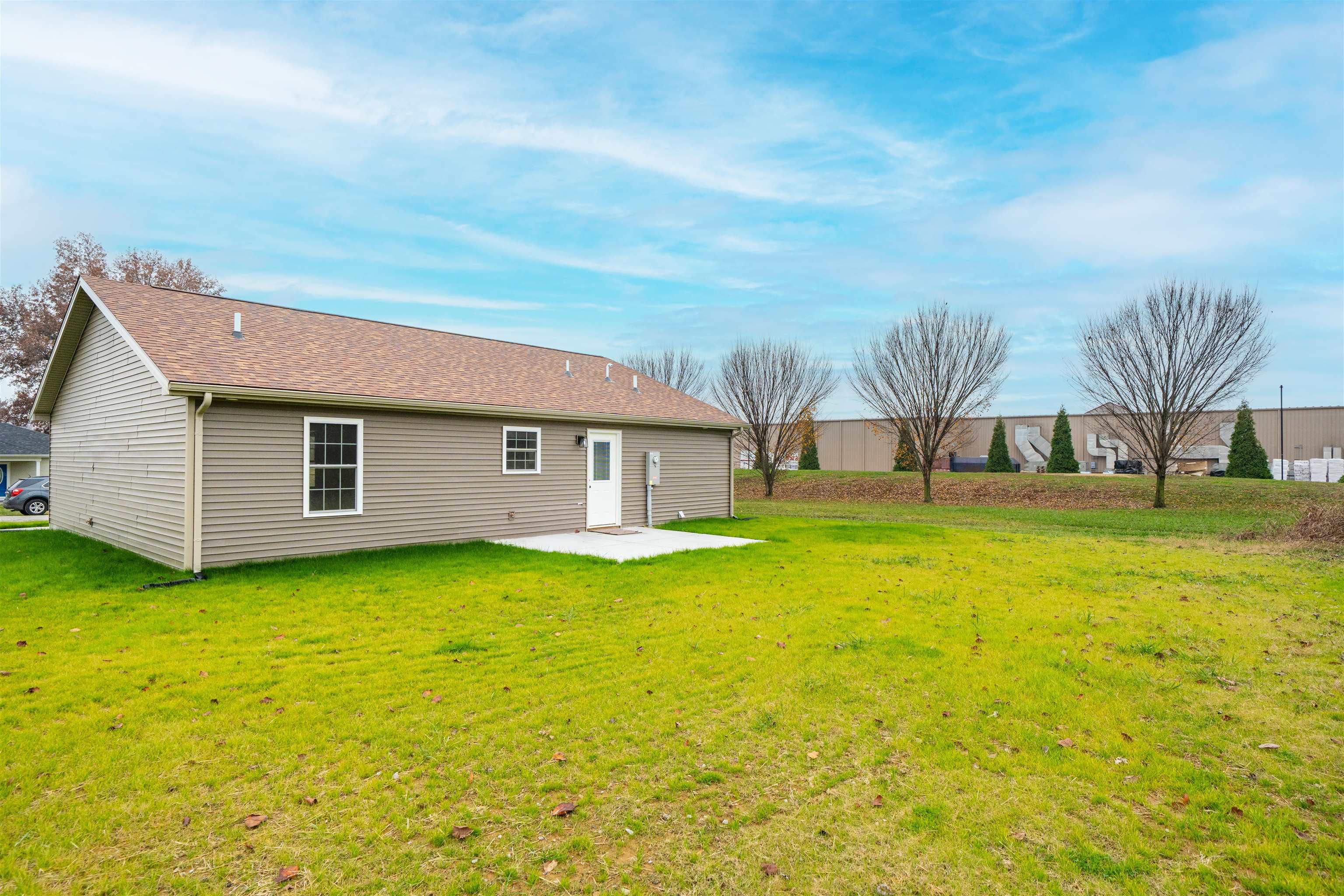 2523 8th St, Owensboro, Kentucky 42303, 3 Bedrooms Bedrooms, ,2 BathroomsBathrooms,Single Family Residence,For Sale,8th St,93624