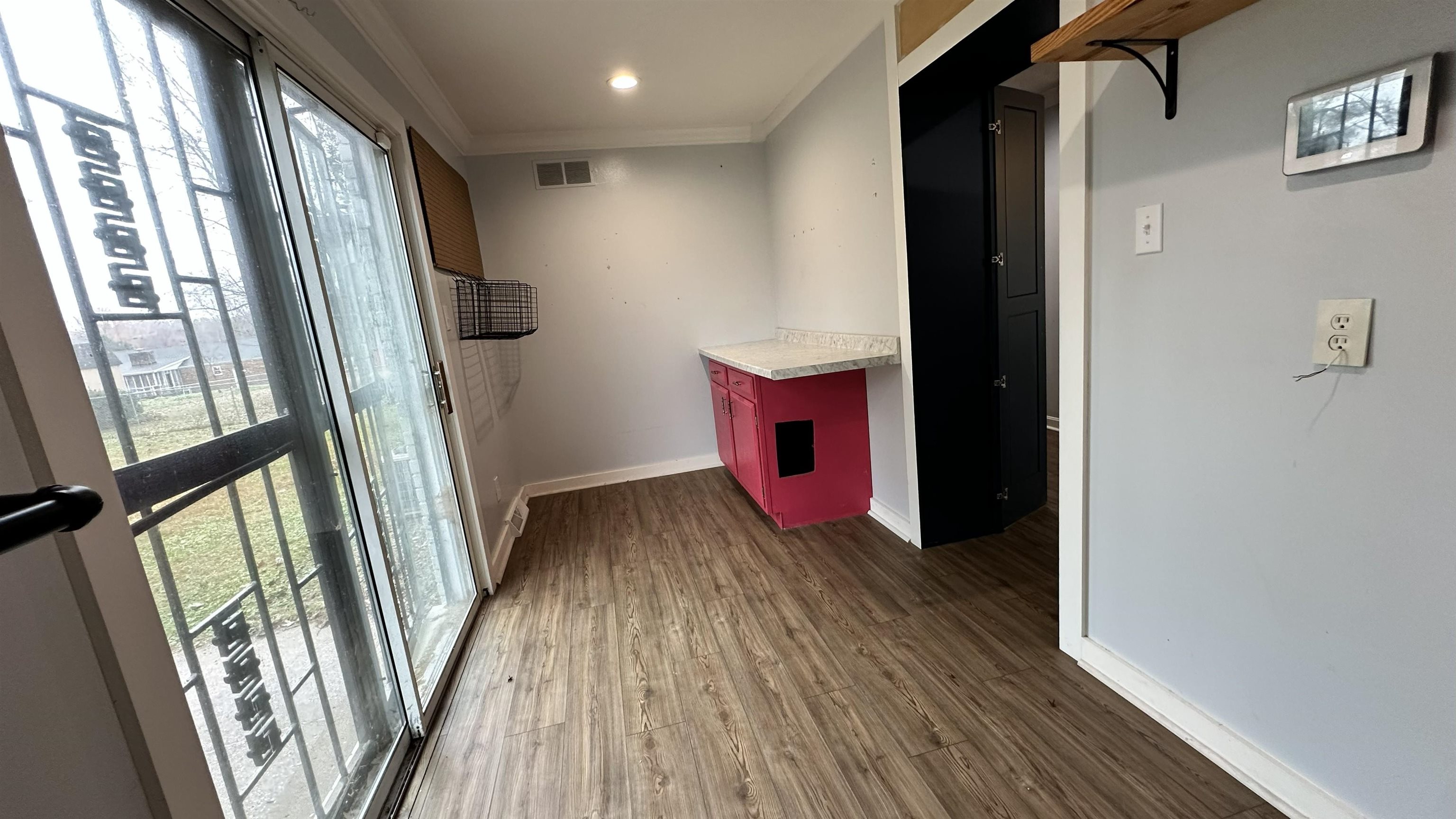 1910 Lakeshore Drive, Madisonville, Kentucky 42431, 4 Bedrooms Bedrooms, ,2 BathroomsBathrooms,Single Family Residence,For Sale,Lakeshore Drive,93636