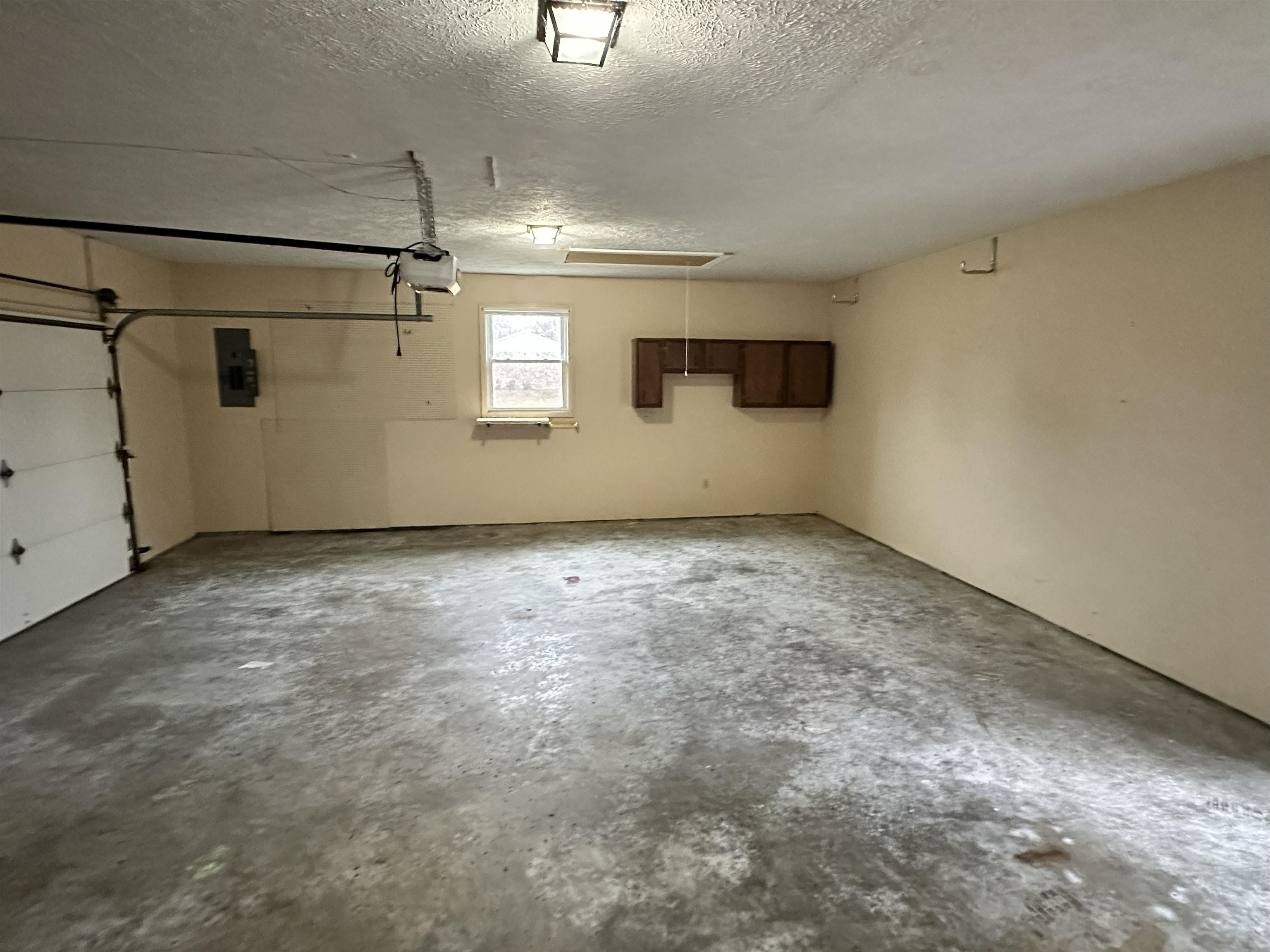 1910 Lakeshore Drive, Madisonville, Kentucky 42431, 4 Bedrooms Bedrooms, ,2 BathroomsBathrooms,Single Family Residence,For Sale,Lakeshore Drive,93636