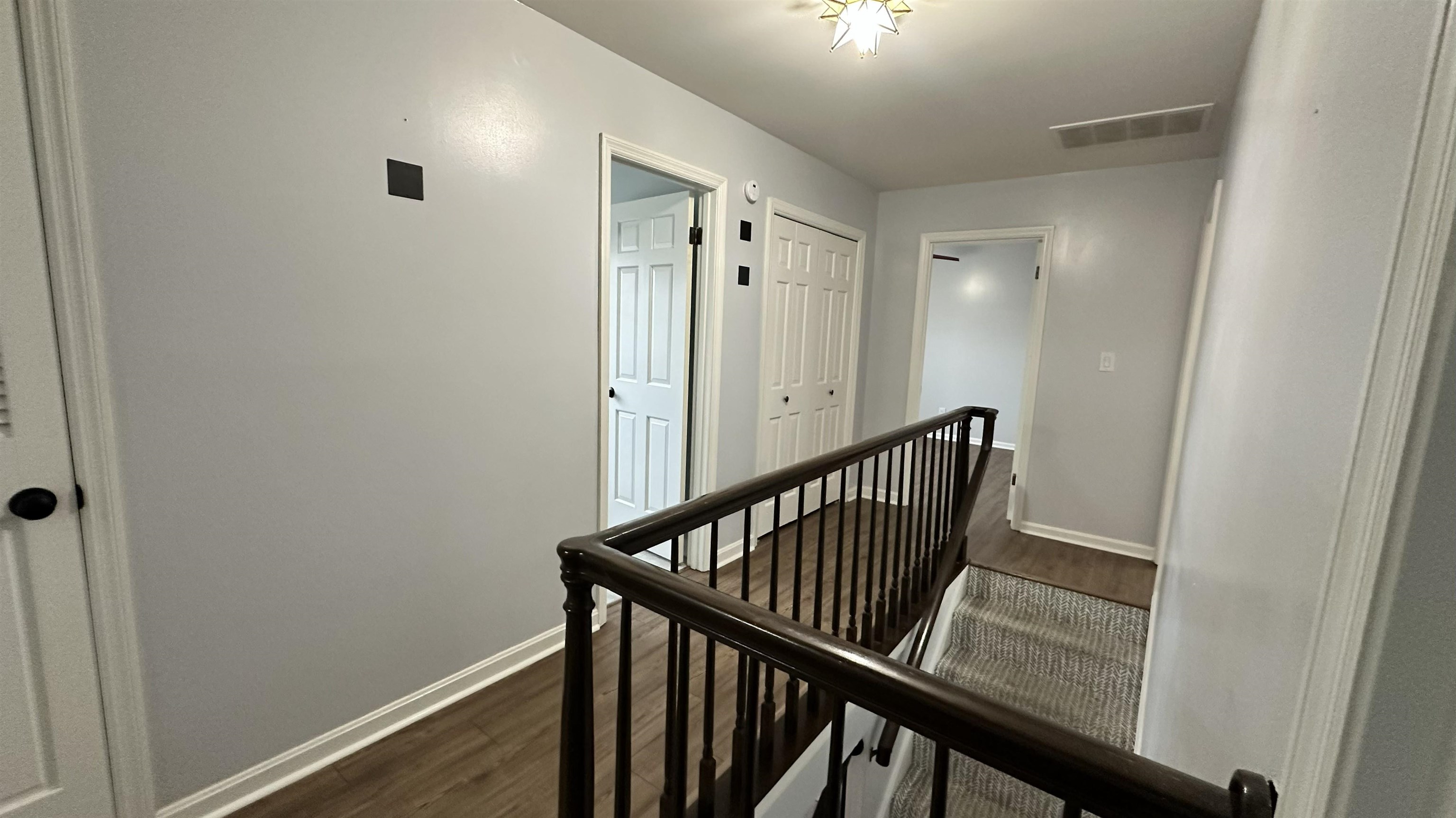 1910 Lakeshore Drive, Madisonville, Kentucky 42431, 4 Bedrooms Bedrooms, ,2 BathroomsBathrooms,Single Family Residence,For Sale,Lakeshore Drive,93636